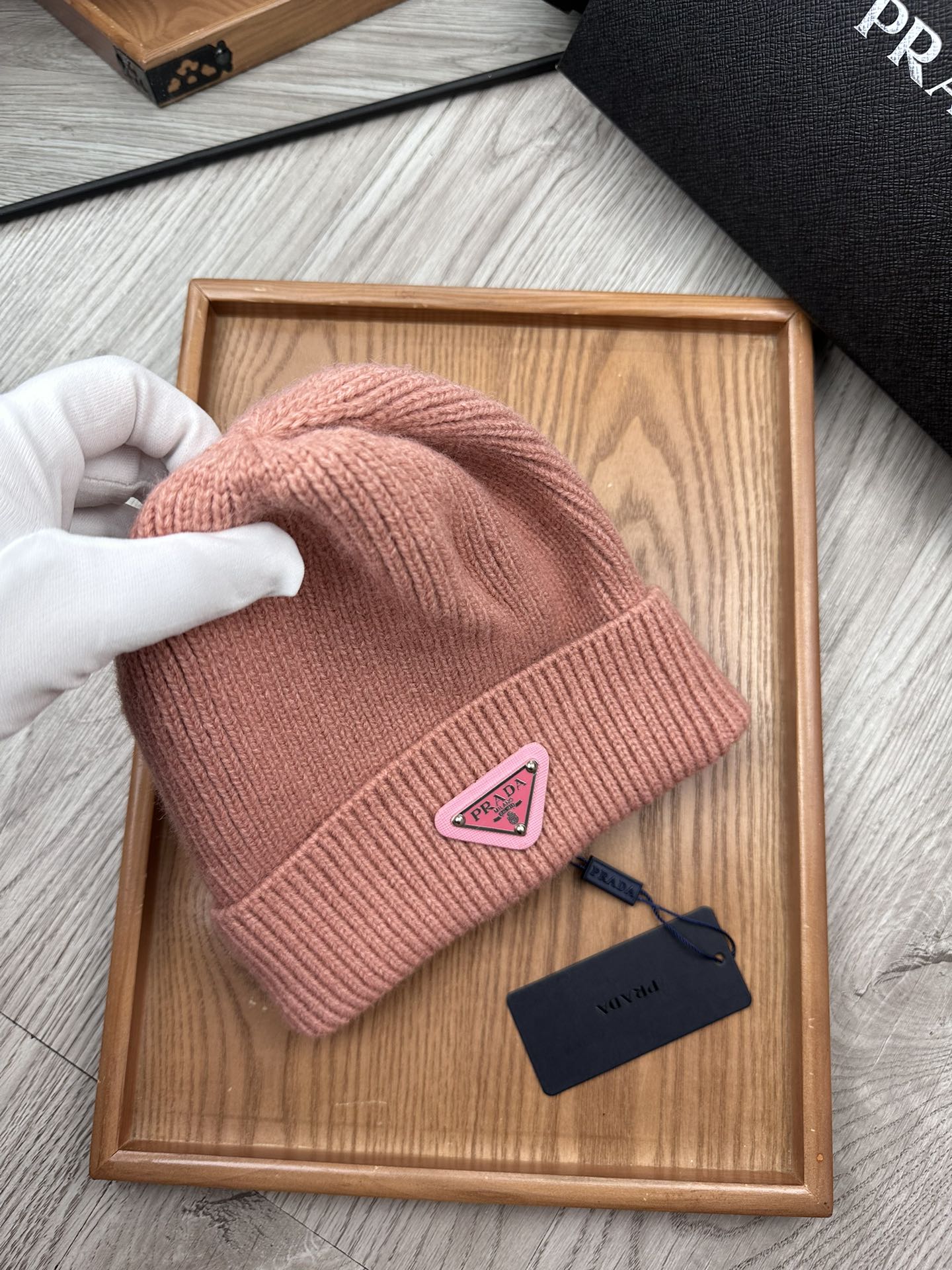 BEANIE HAT IN ROSE PINK WOOL 332401