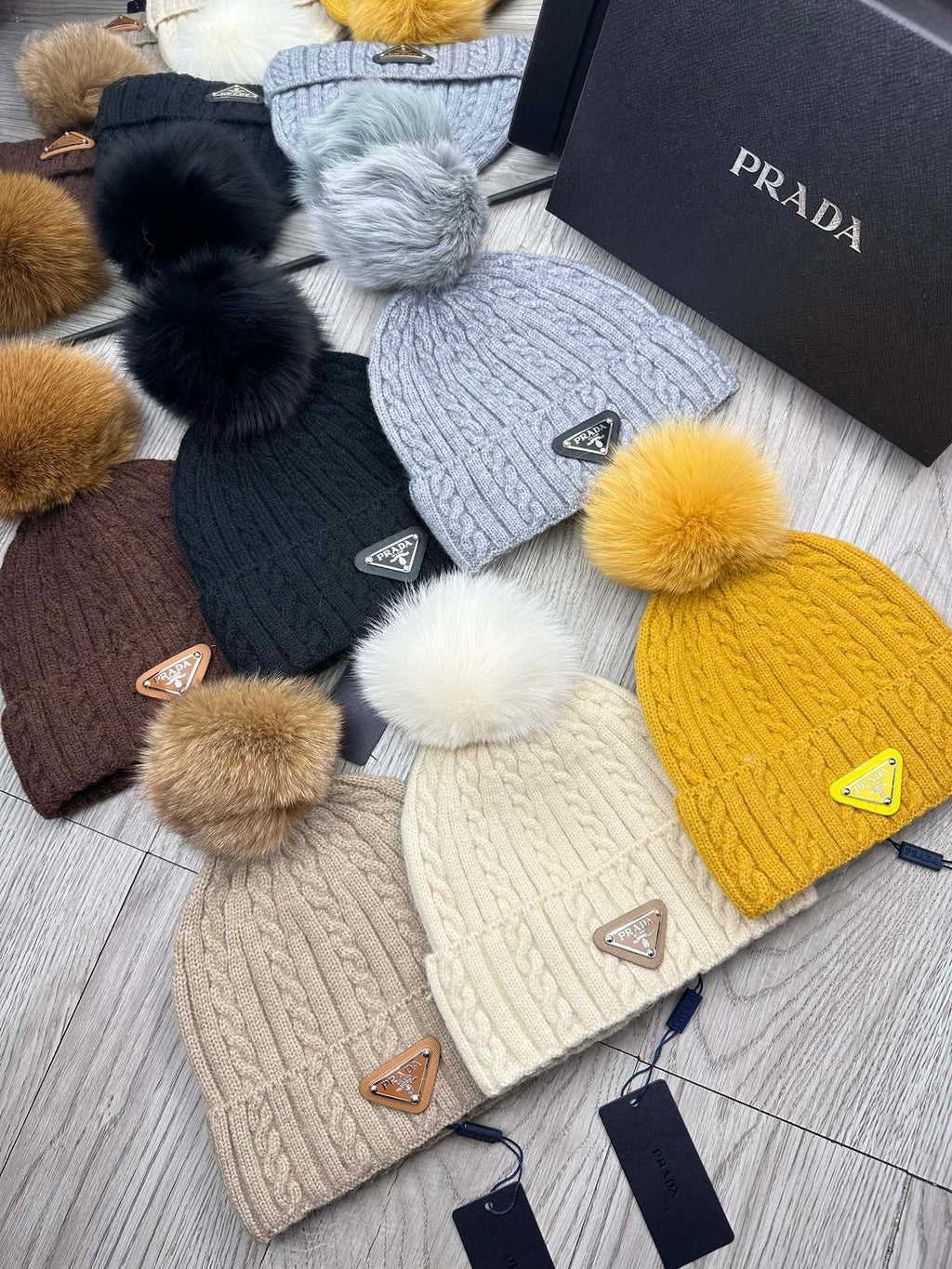 BEANIE HAT IN CAMEL BROWN WOOL 352367