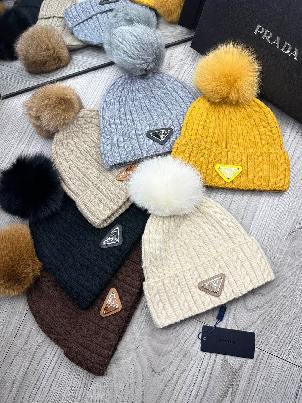 BEANIE HAT IN CAMEL BROWN WOOL 352367