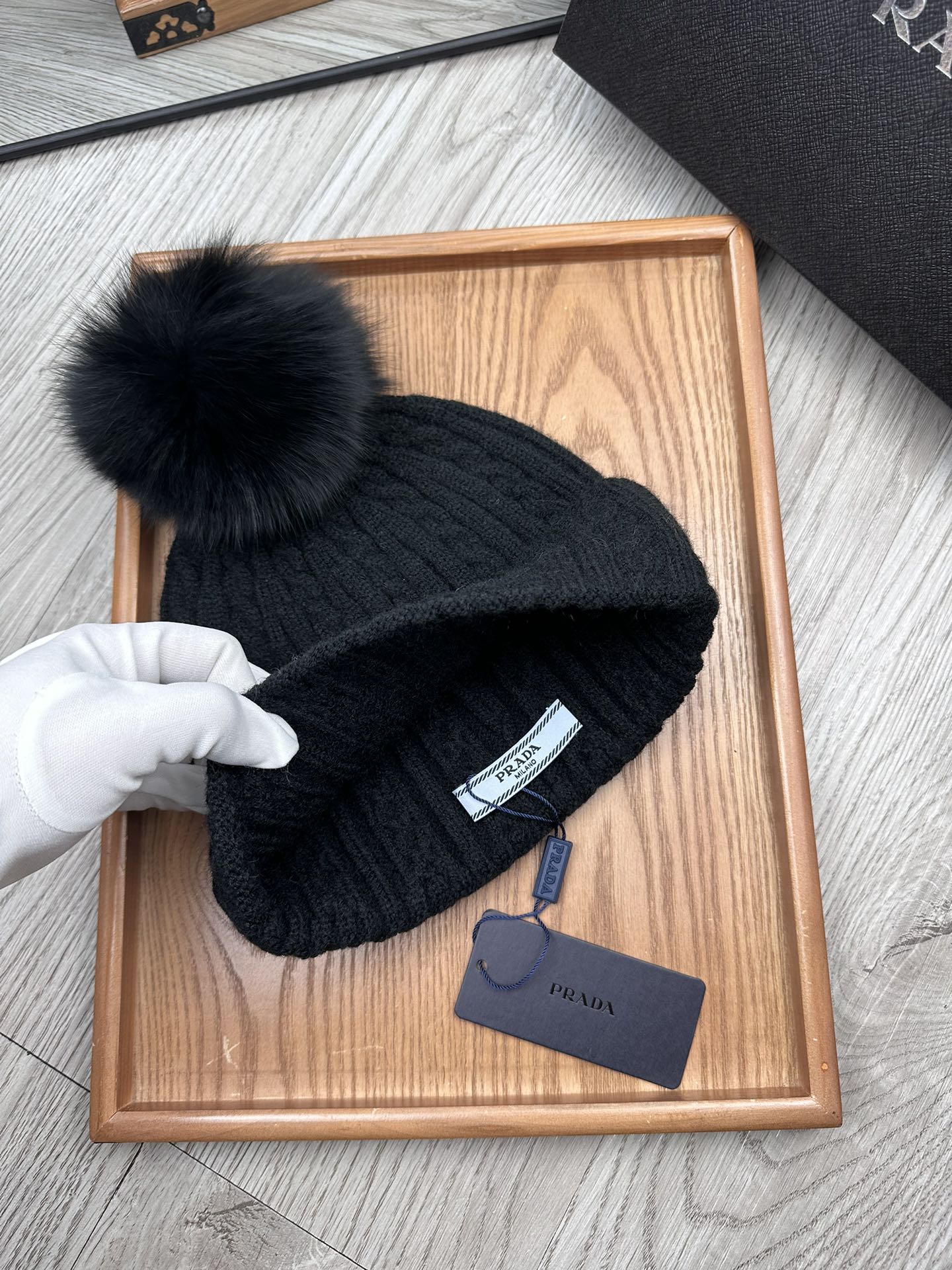 BEANIE HAT IN BLACK WOOL 352368