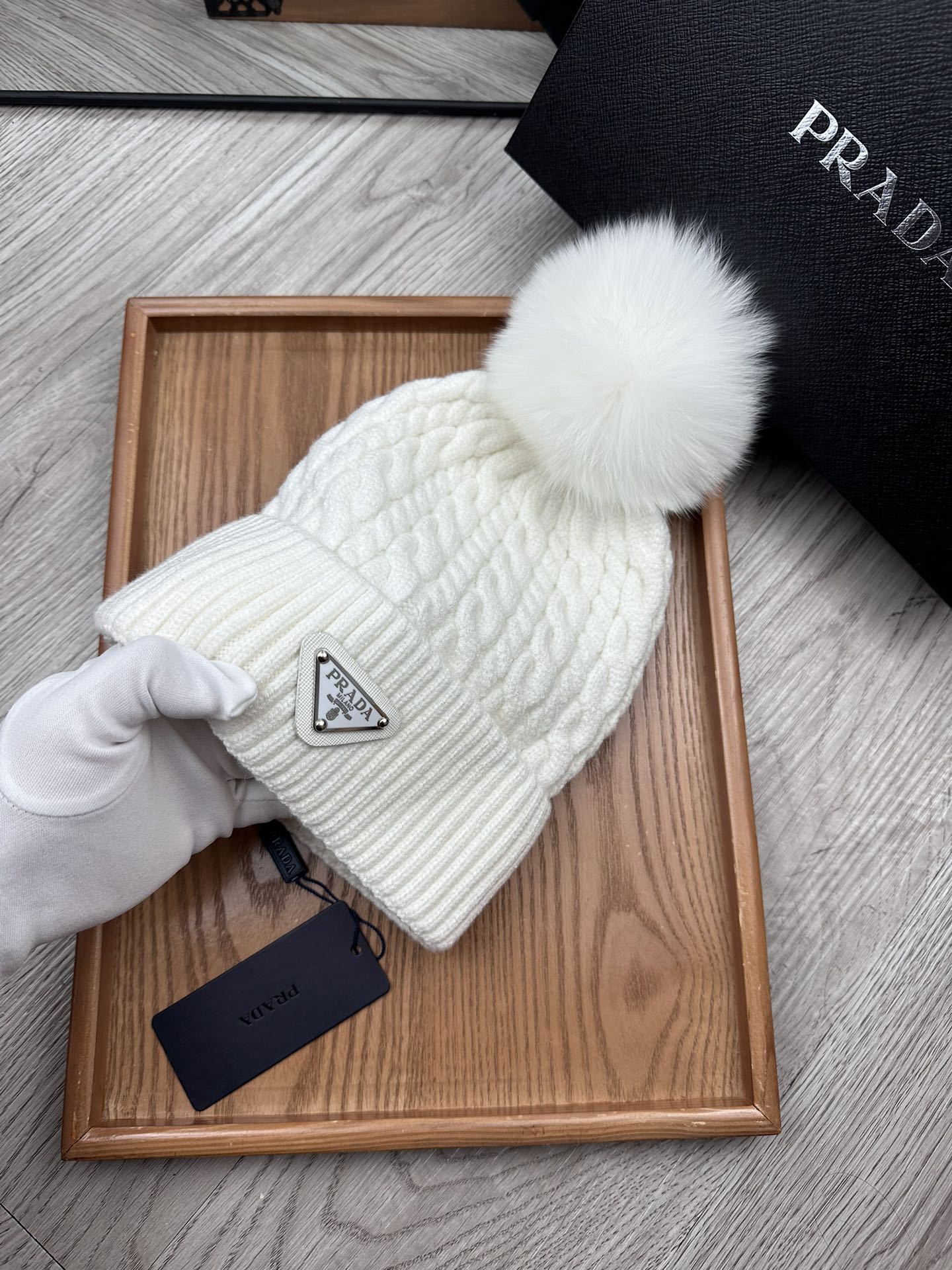 BEANIE HAT IN WHITE WOOL 352376