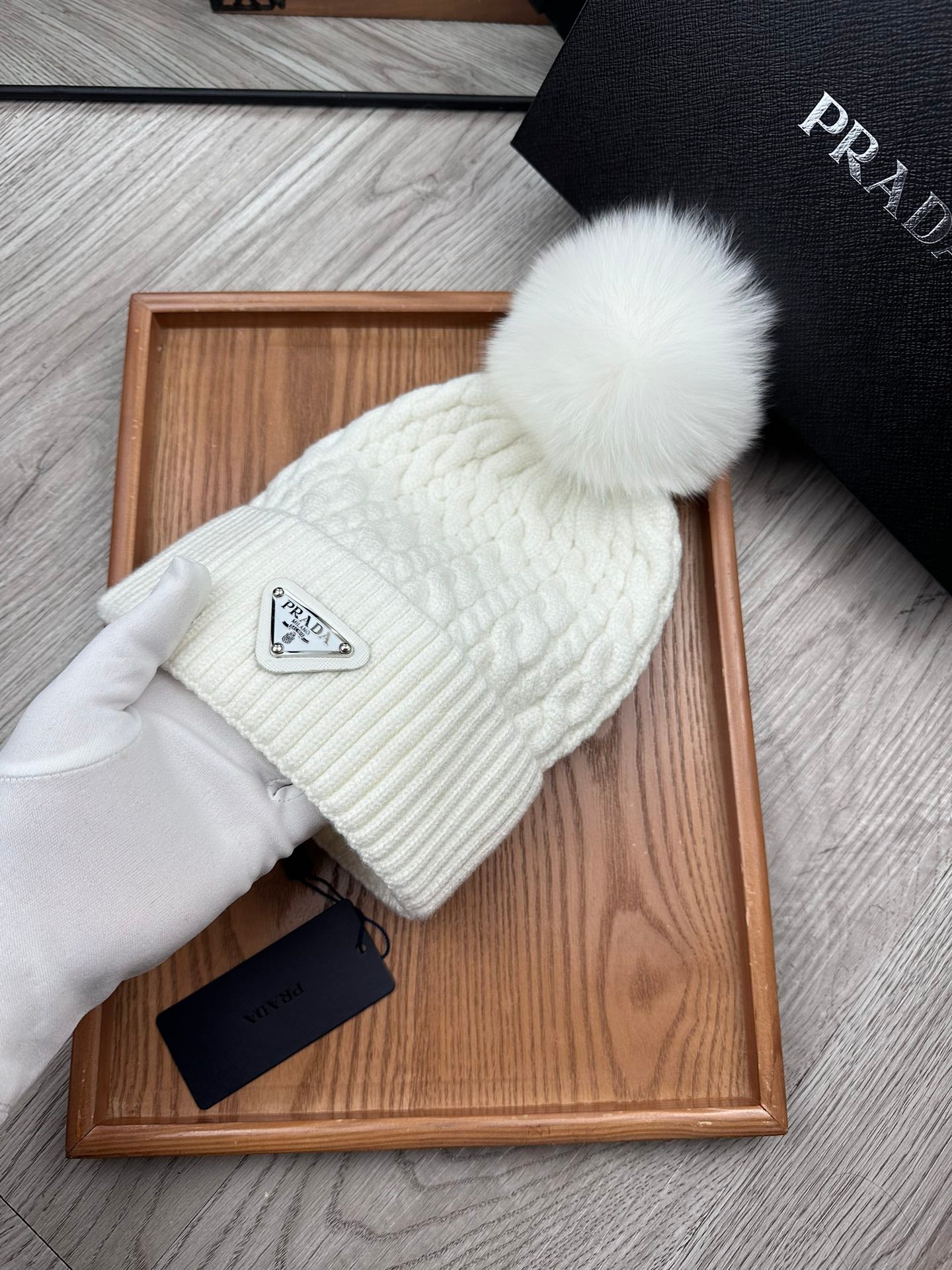 BEANIE HAT IN WHITE WOOL 352376