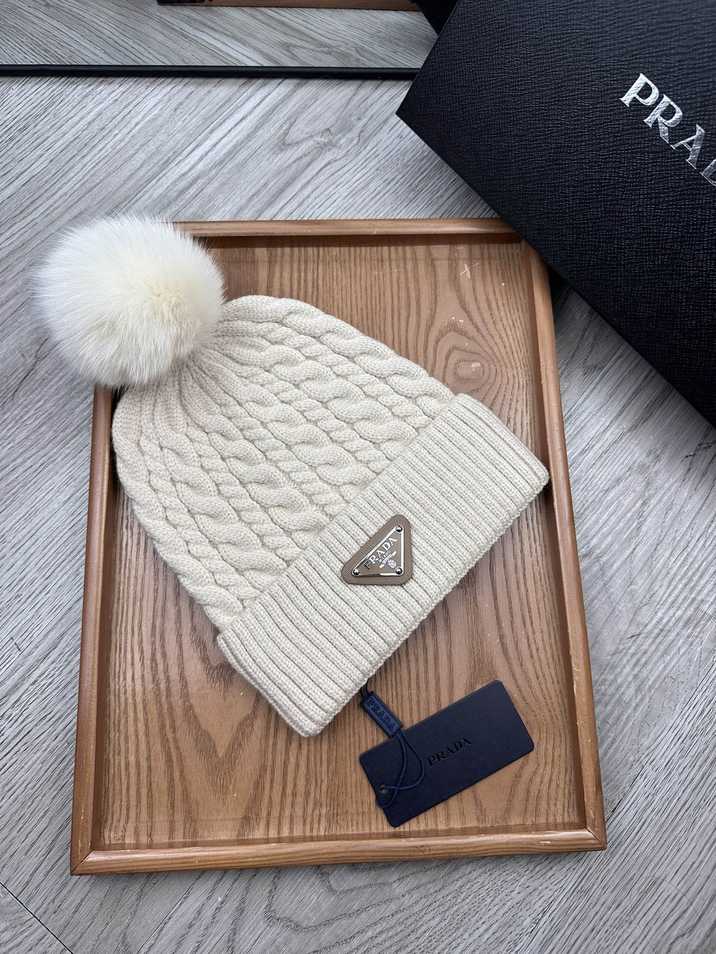 BEANIE HAT IN PARCHMENT BEIGE WOOL 352377