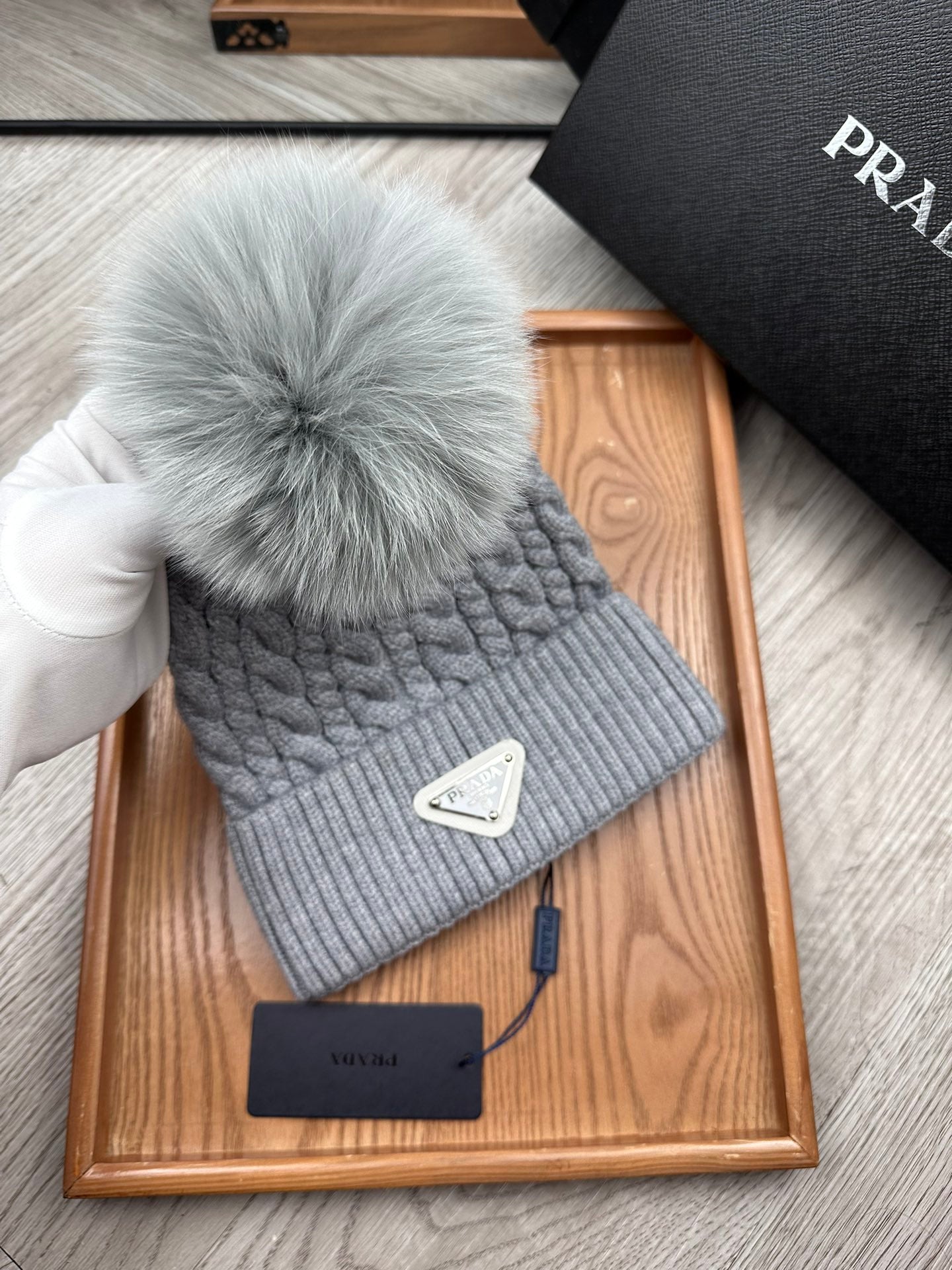 BEANIE HAT IN COIN GRAY WOOL 352378