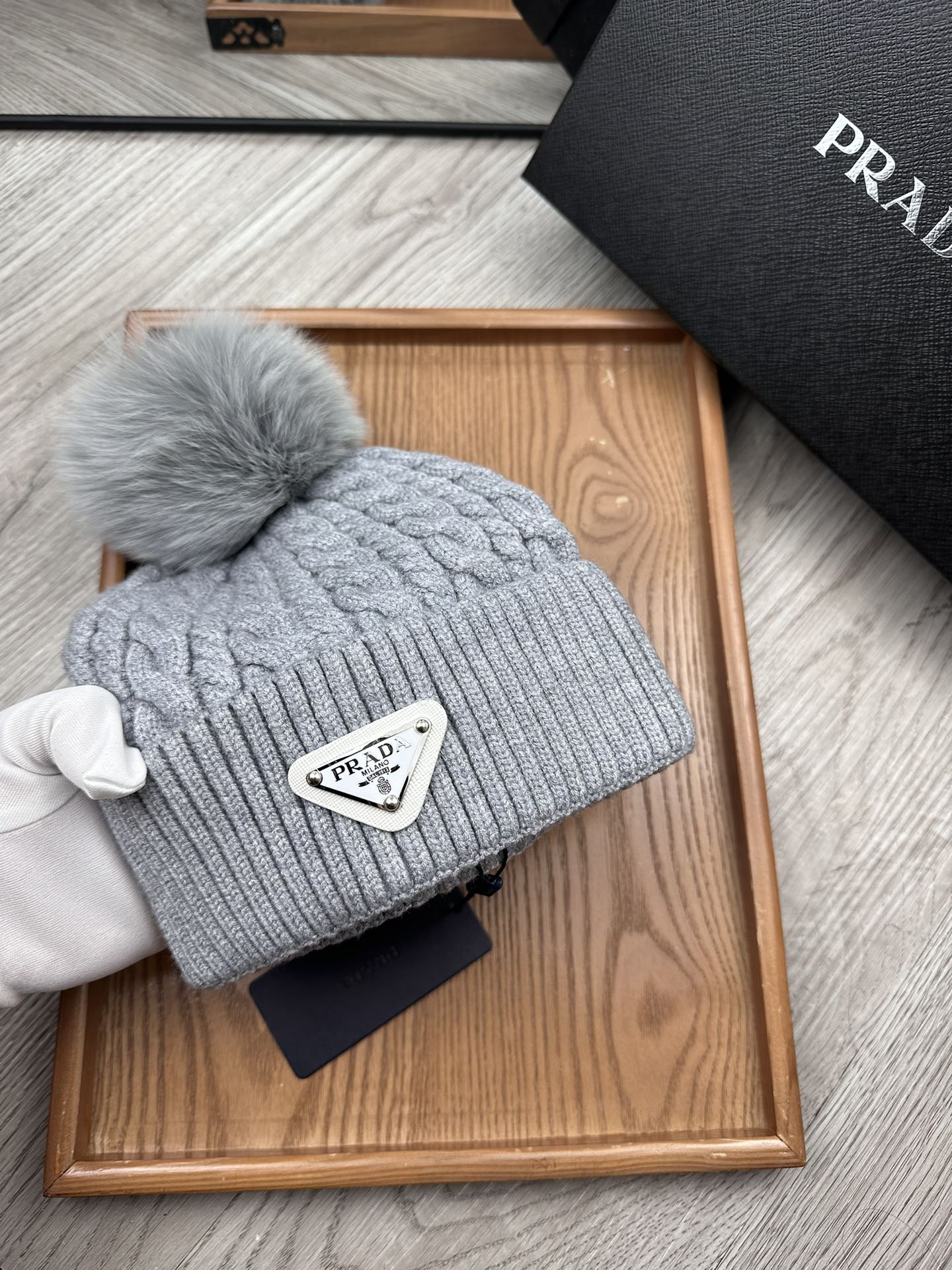 BEANIE HAT IN COIN GRAY WOOL 352378