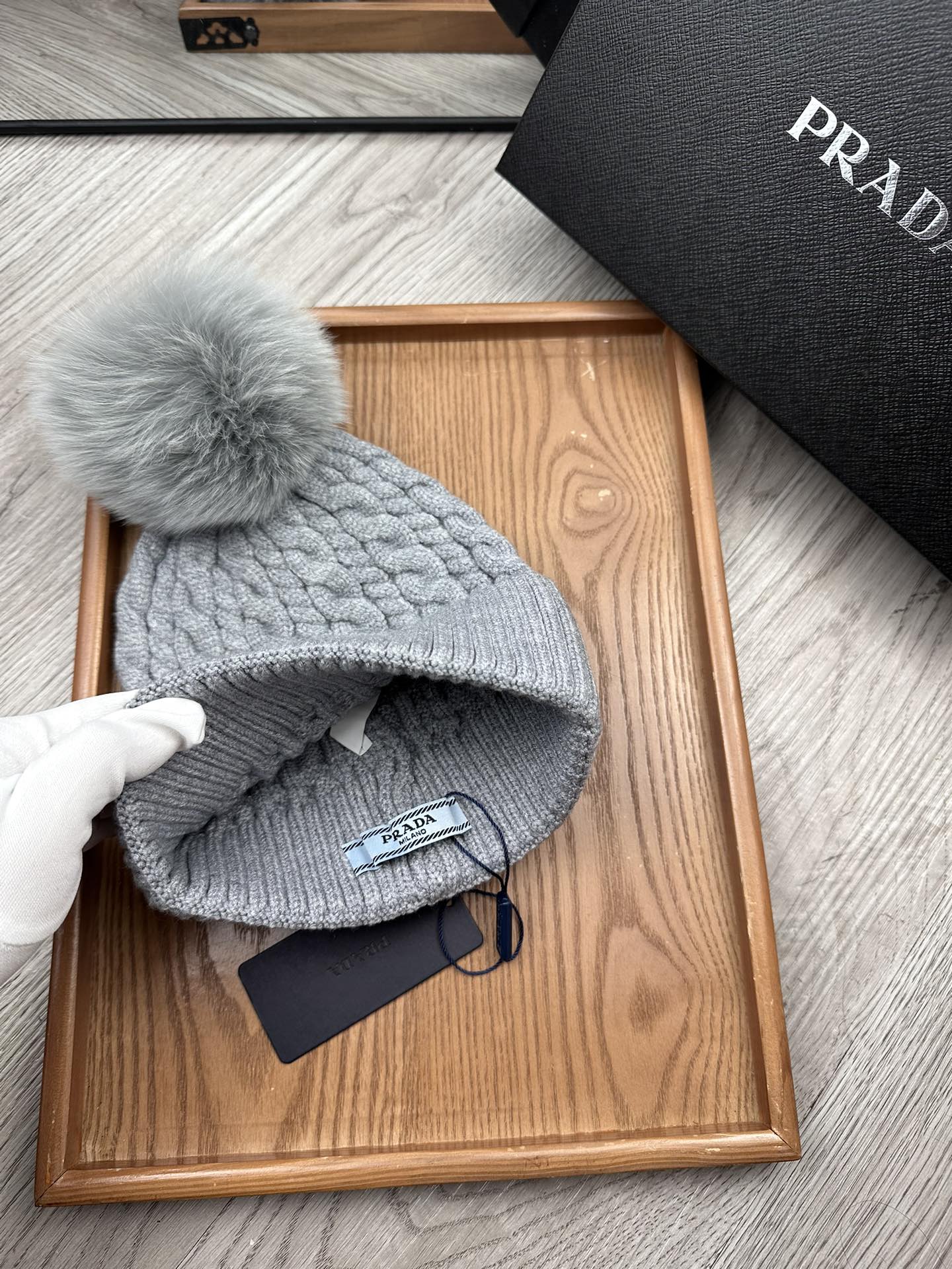 BEANIE HAT IN COIN GRAY WOOL 352378