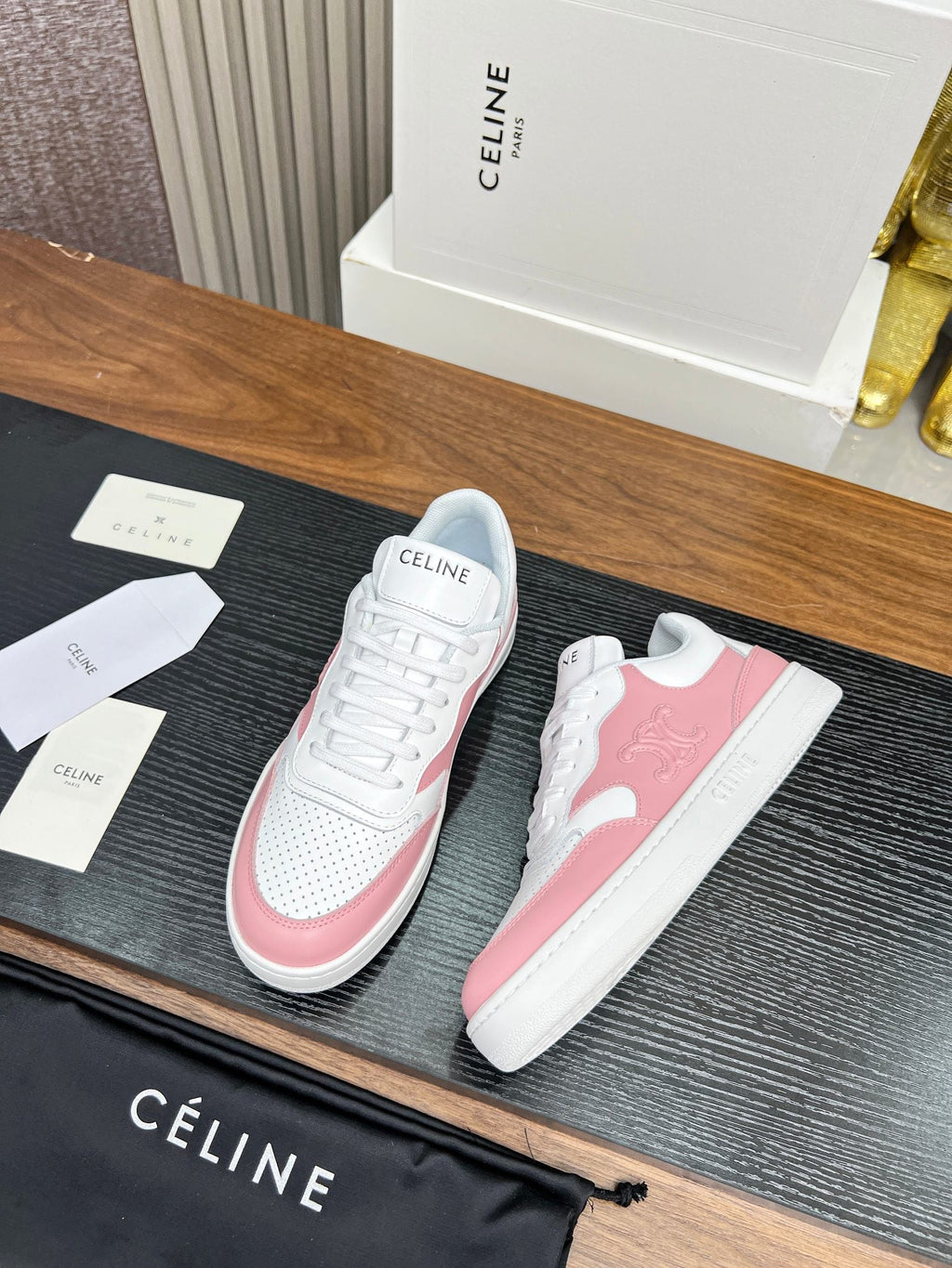 SNEAKER WITH TRIOMPHE IN WHITE MIX BABY PINK CALFSKIN