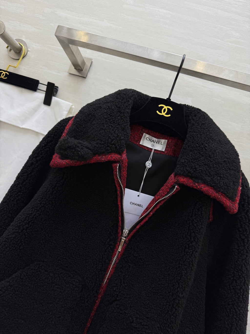 CHANEL 25S SHEARLING COLLAR JACKET 474