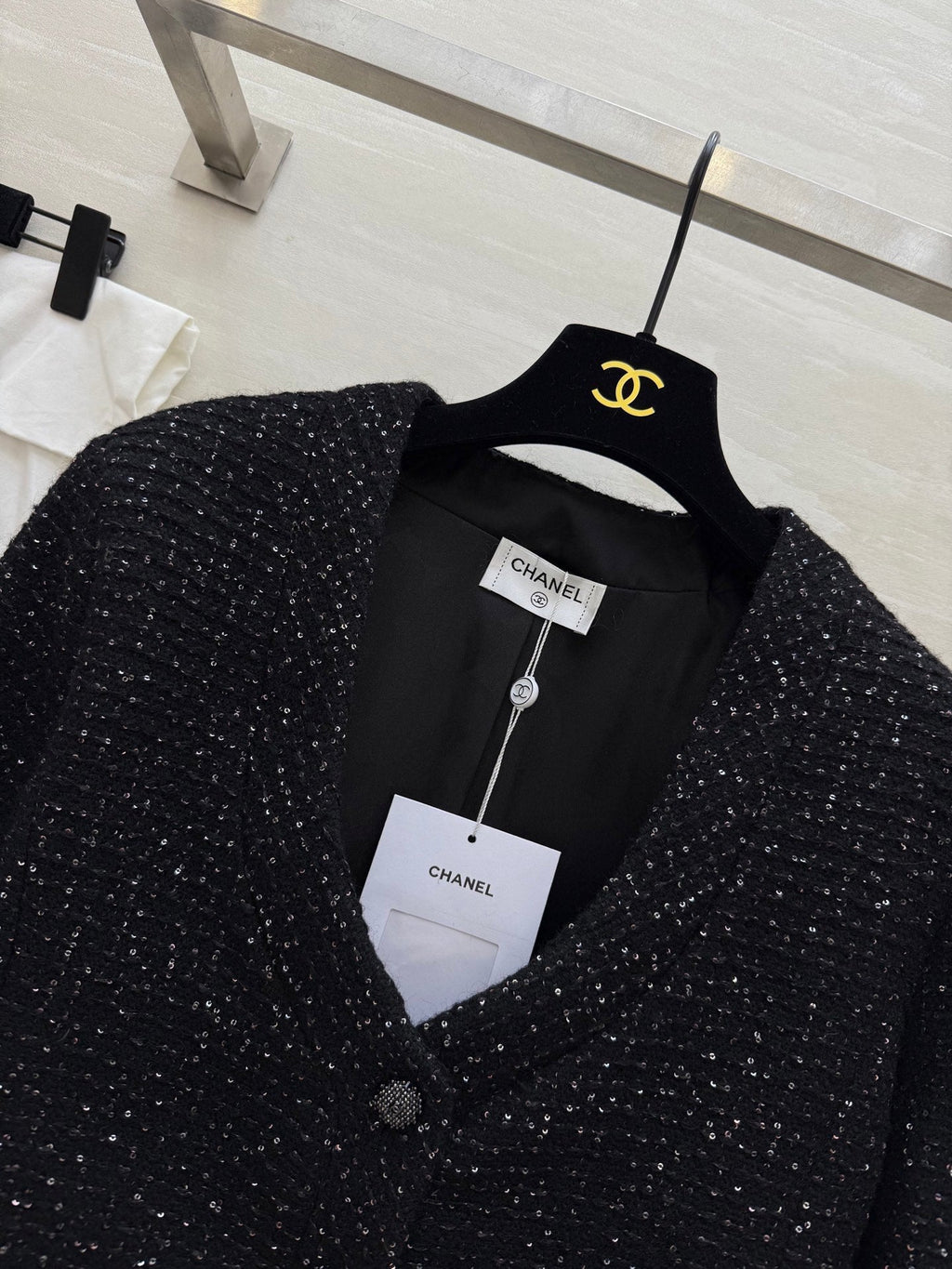 CHANEL 25S SEQUIN-EMBELLISHED TWEED JACKET 476