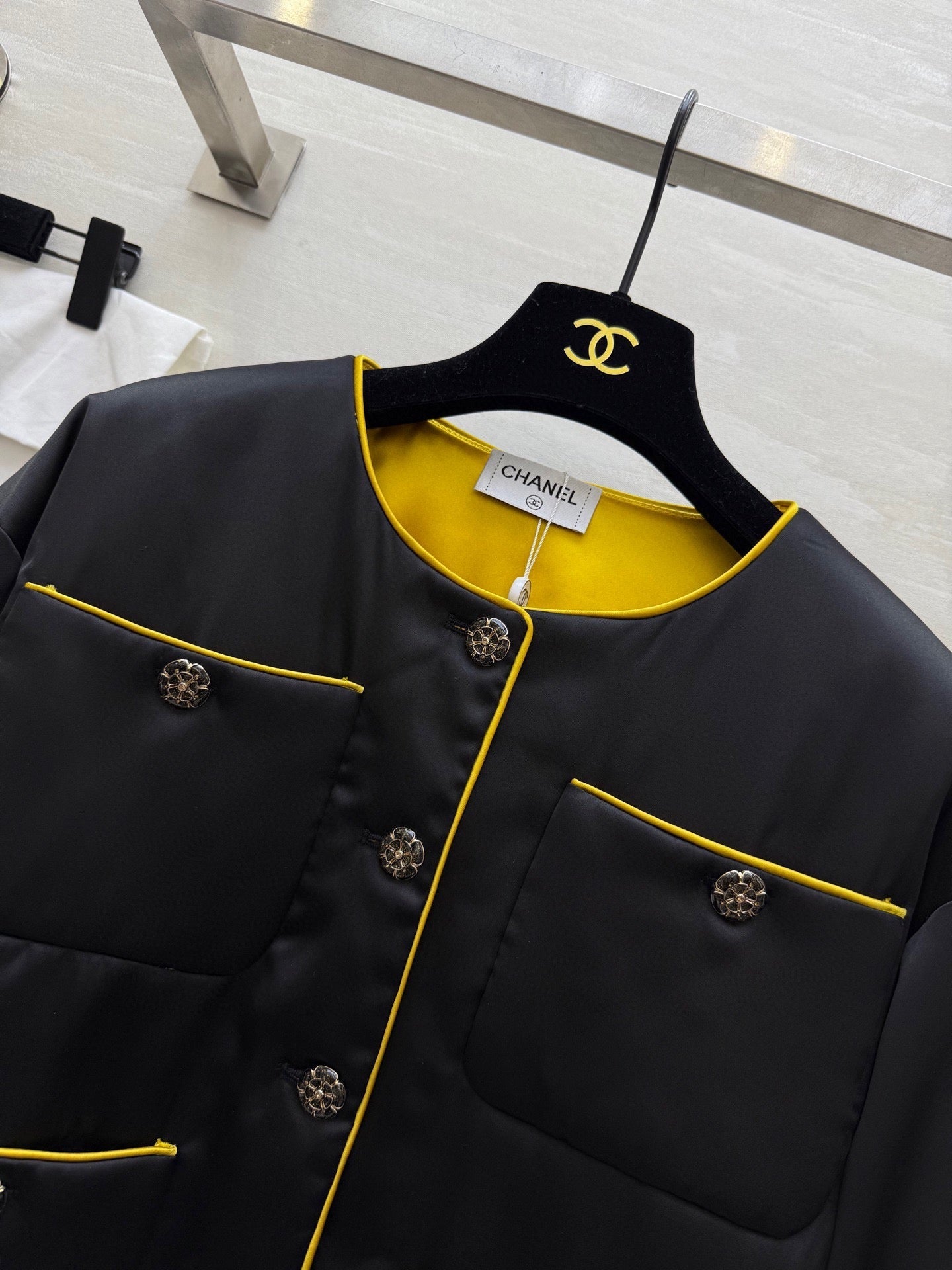 CHANEL 25S JACKET 484