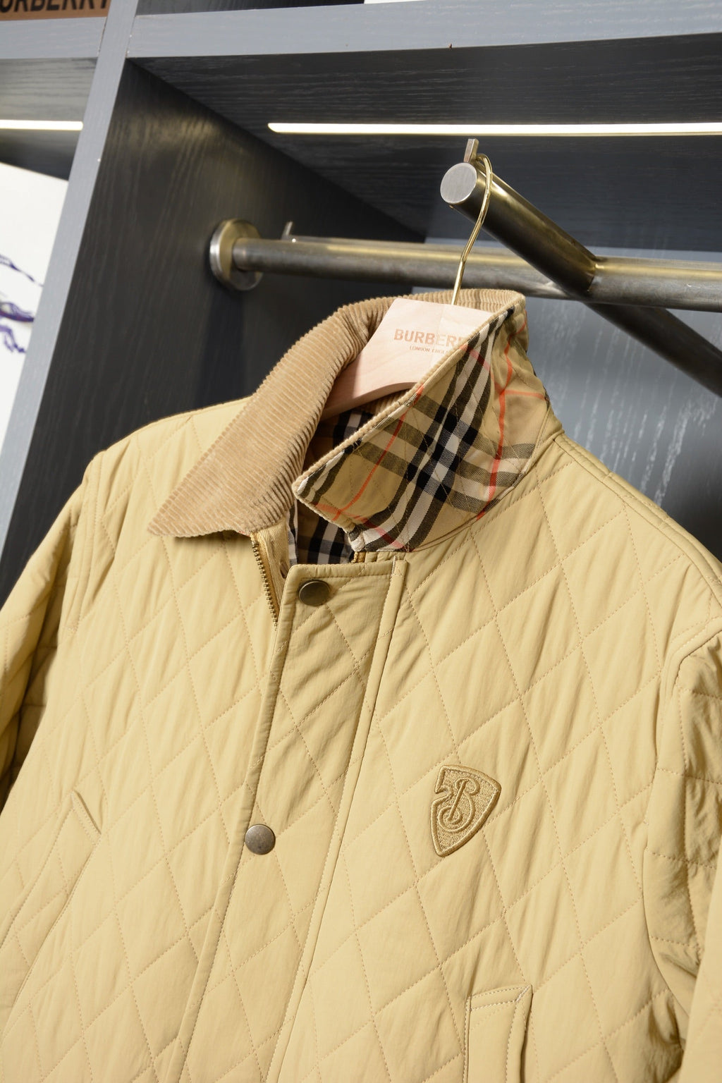 BURBERRY 25S QUILTED JACKET 236