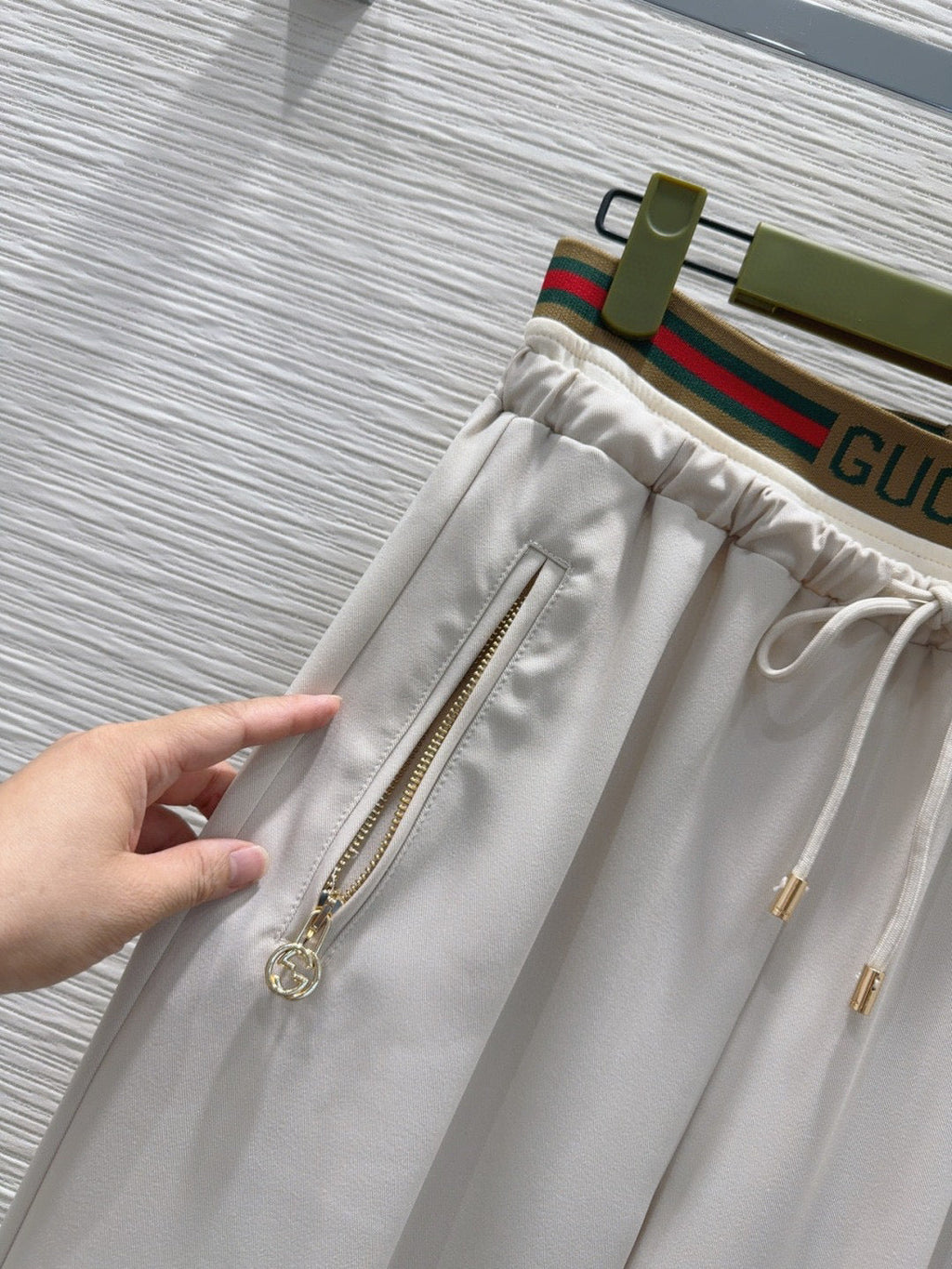 GUCCI STRAIGHT-LEG PANTS STYLE 32