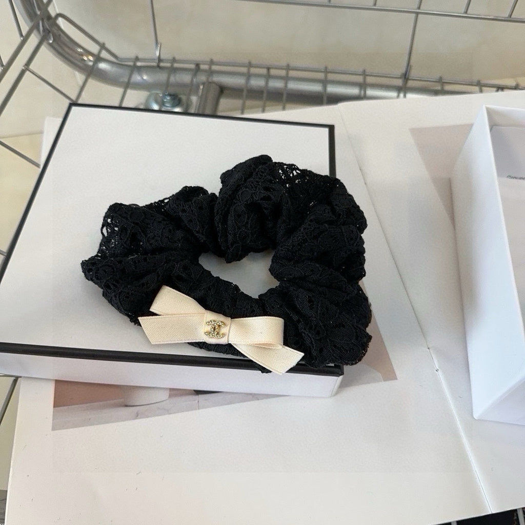 BLACK WRINKLED FABRIC SCRUNCHIE 418917
