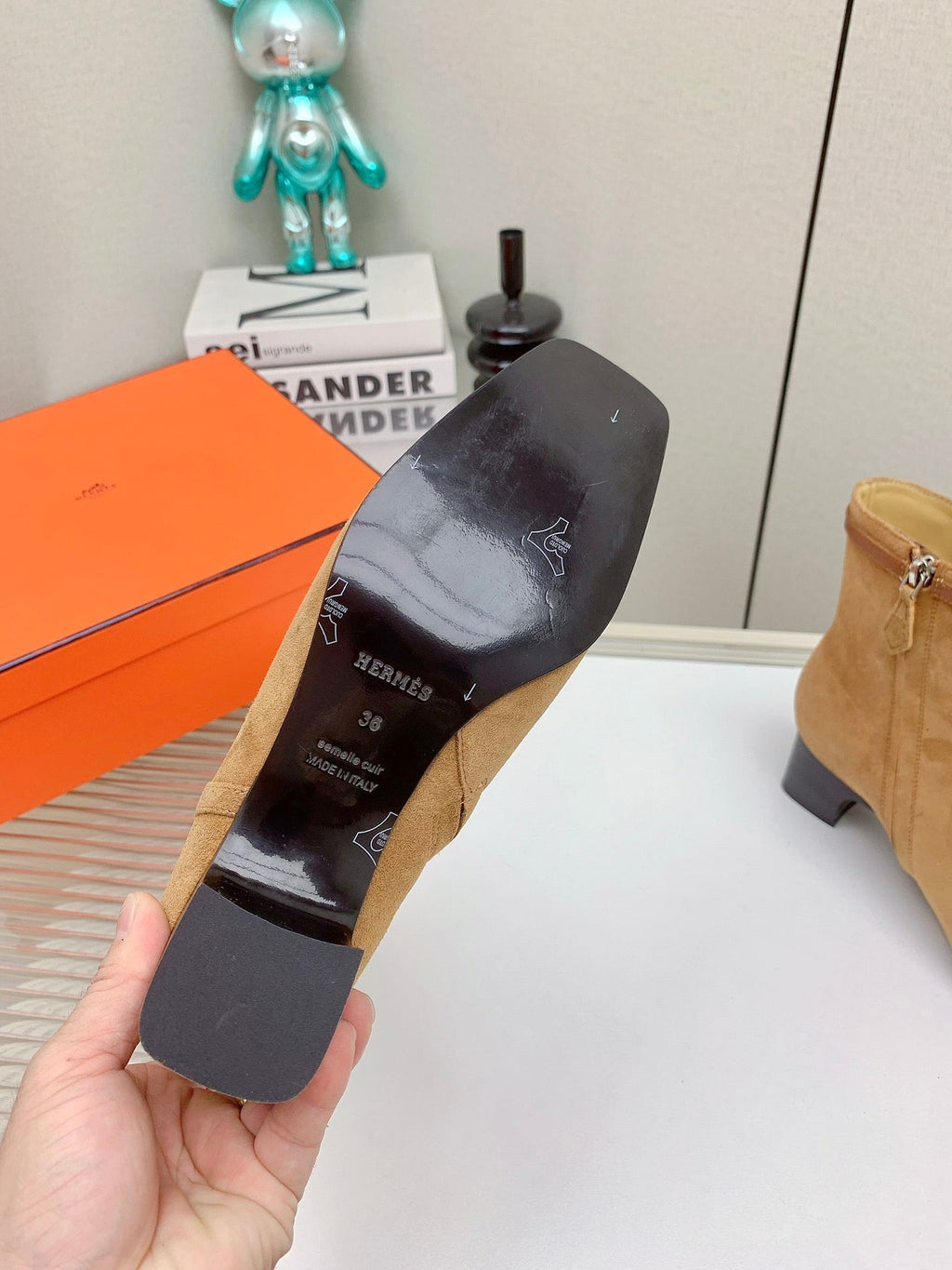 WOMEN'S NEO ANKLE BOOT IN PEANUT BROWN SUEDE