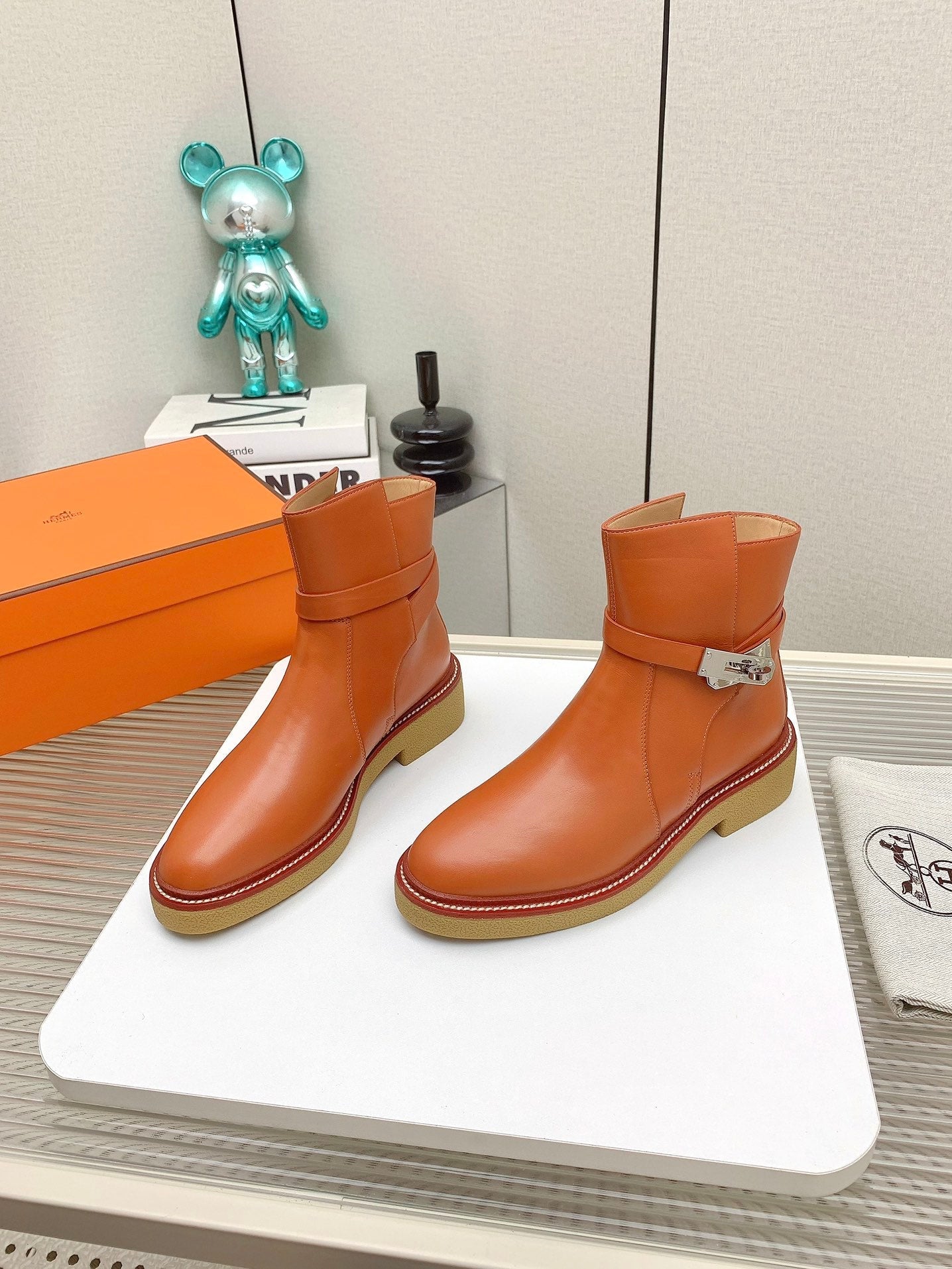 BOTINES HISTORY BOOTS IN SALAMANDER ORANGE CALFSKIN