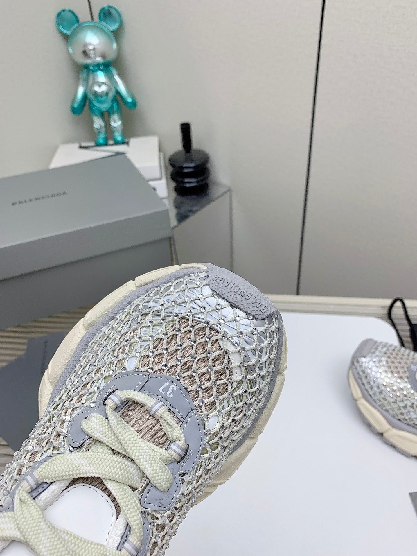 XL FISHNET SNEAKER IN GRAY AND BEIGE MESH, POLYURETHANE, POLYESTER WITH RHINESTONES