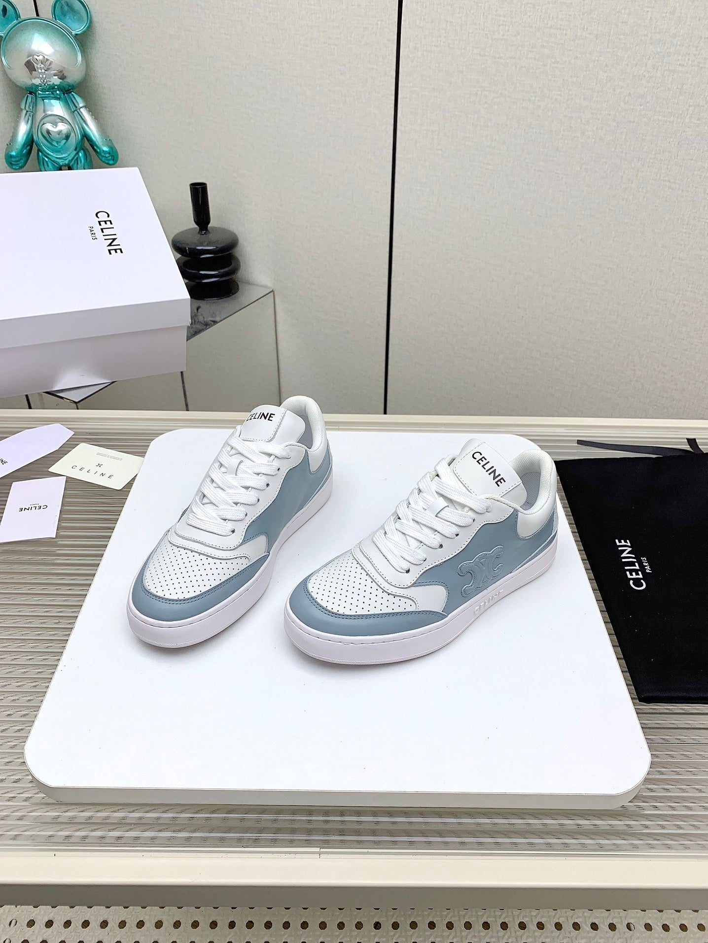 SNEAKER WITH TRIOMPHE IN AIR FORCE MIX WHITE CALFSKIN