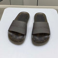 POOL SLIDE SANDAL IN SMOKE BROWN RUBBER