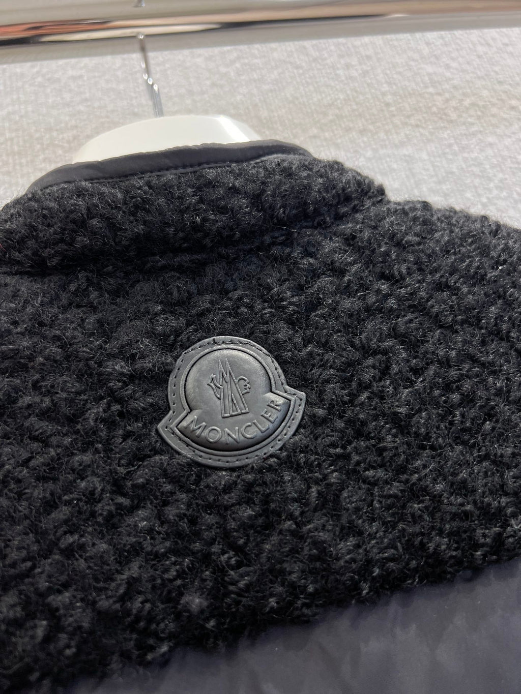 MONCLER WOOL GILET STYLE 185