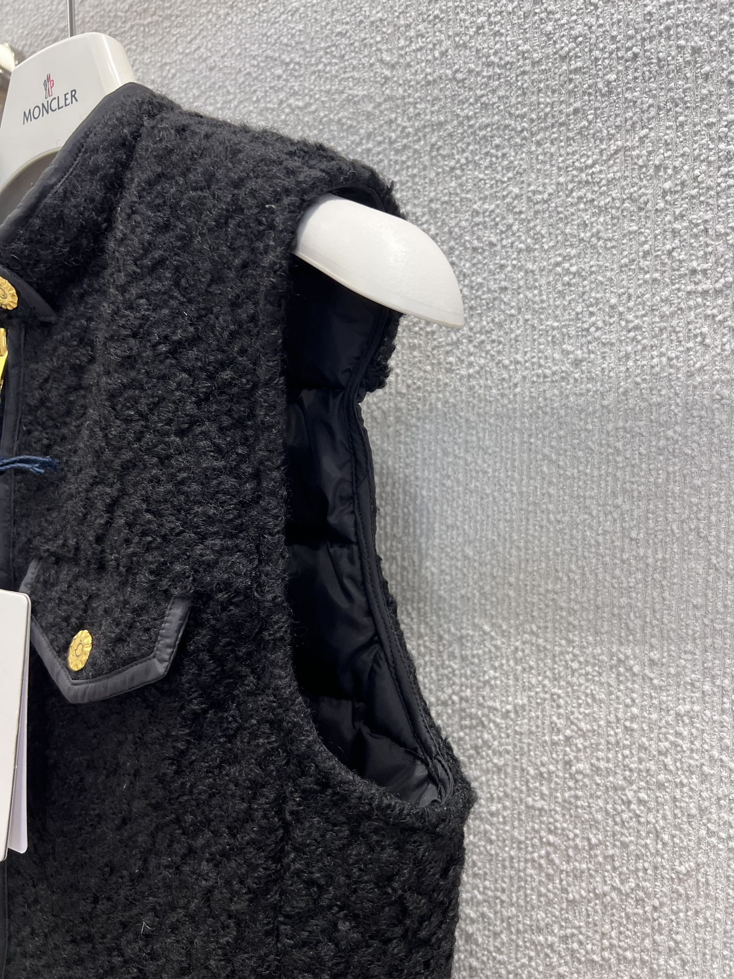 MONCLER WOOL GILET STYLE 185