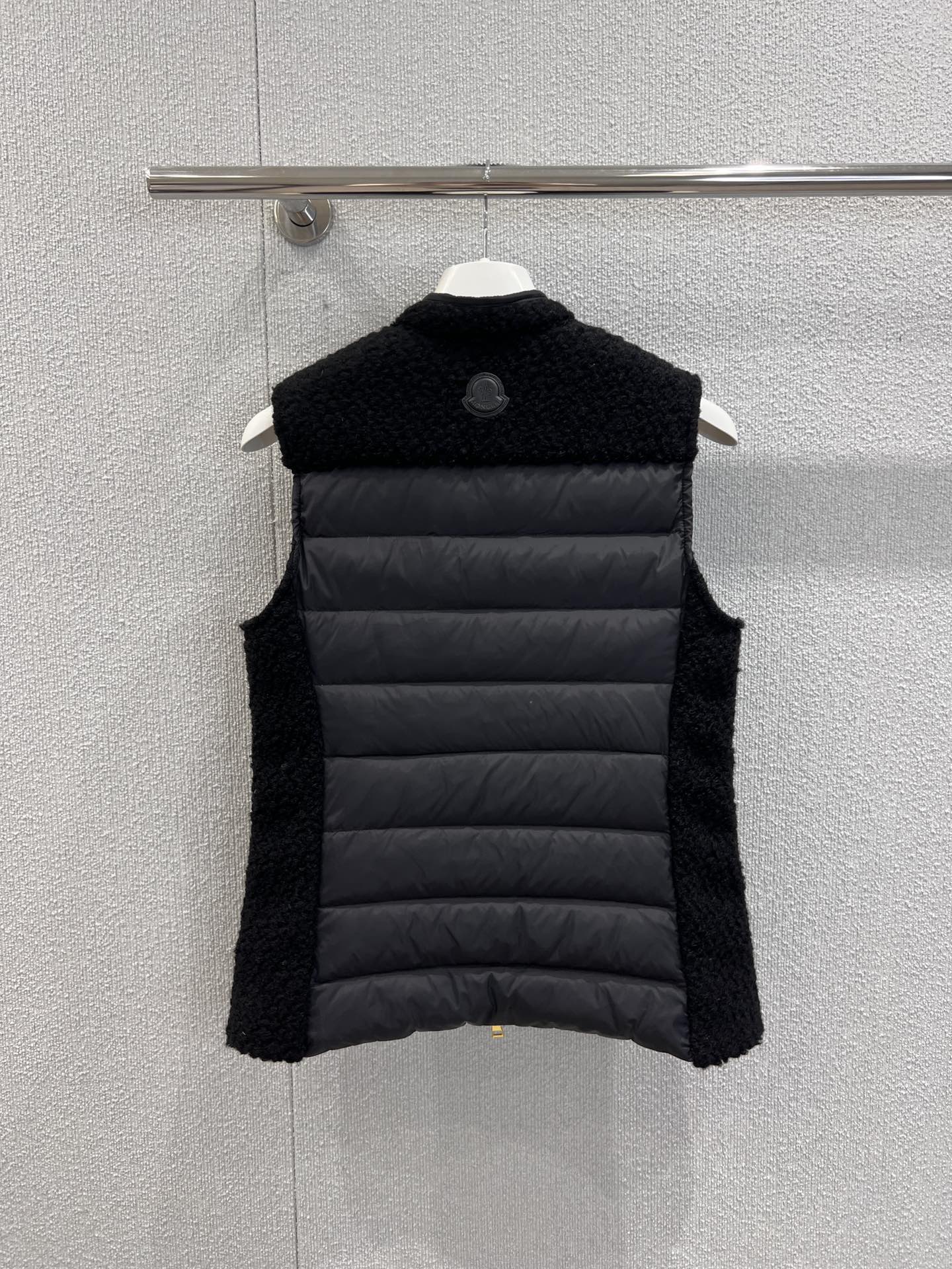 MONCLER WOOL GILET STYLE 185