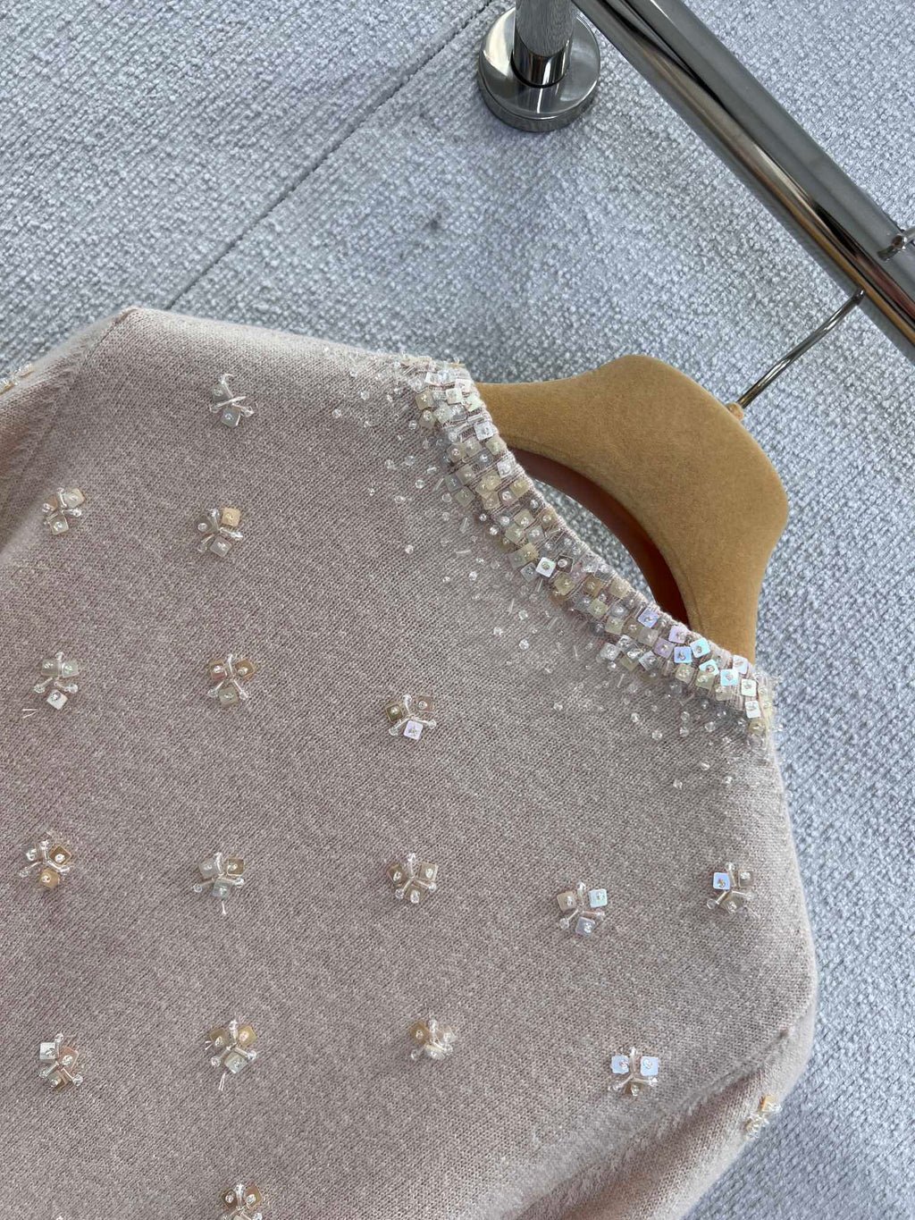 MIUMIU CARDIGAN STYLE 806