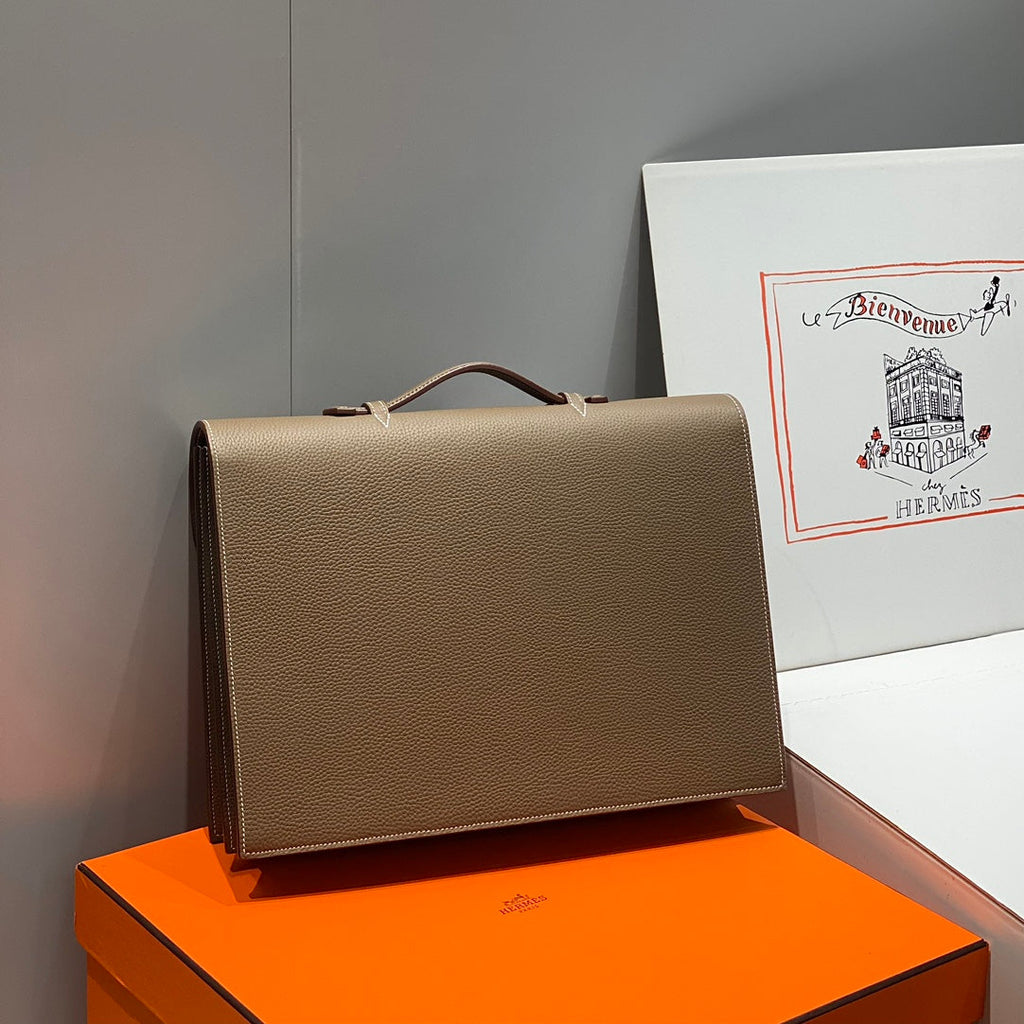 SAC A DEPECHES LIGHT 38 IN ELEZAN TOGO CALFSKIN