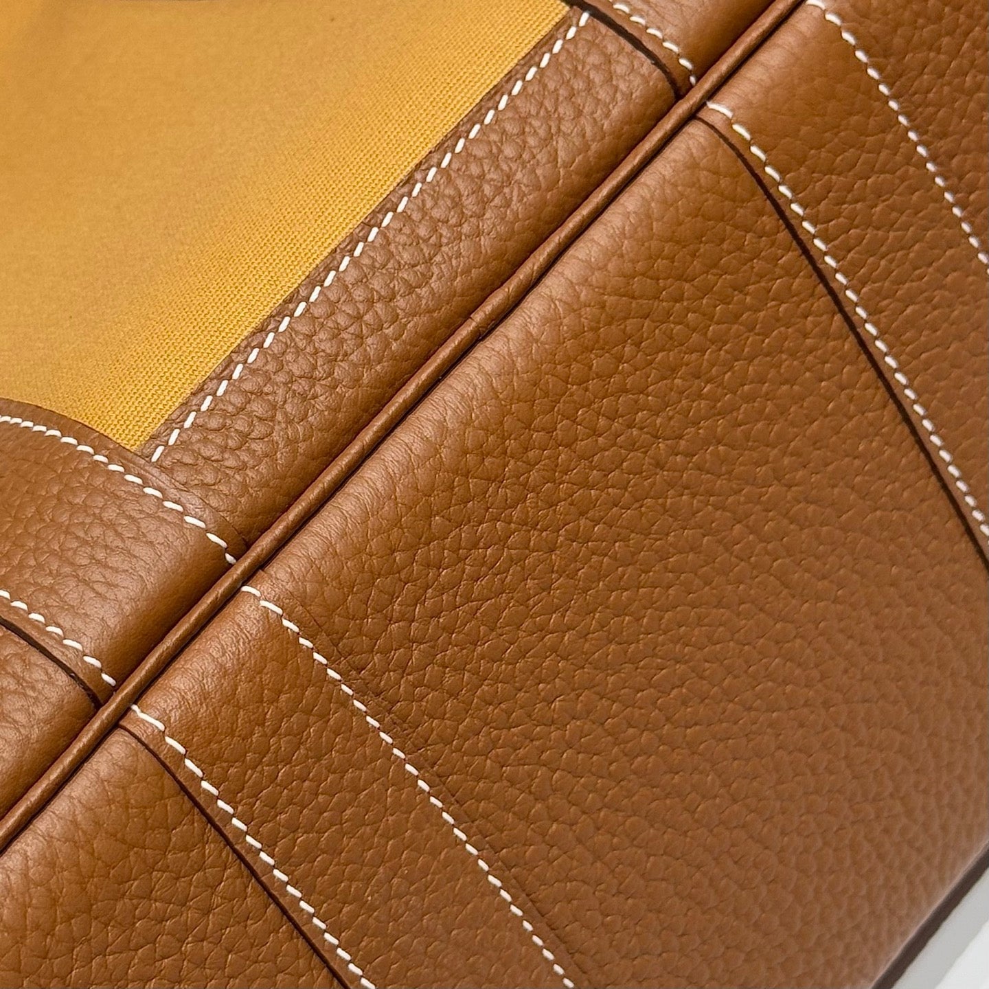 GARDEN PARTY 30CM IN DUNE MAGNOLIA TOILETS COTTON CANVAS AND BROWN CALFSKIN