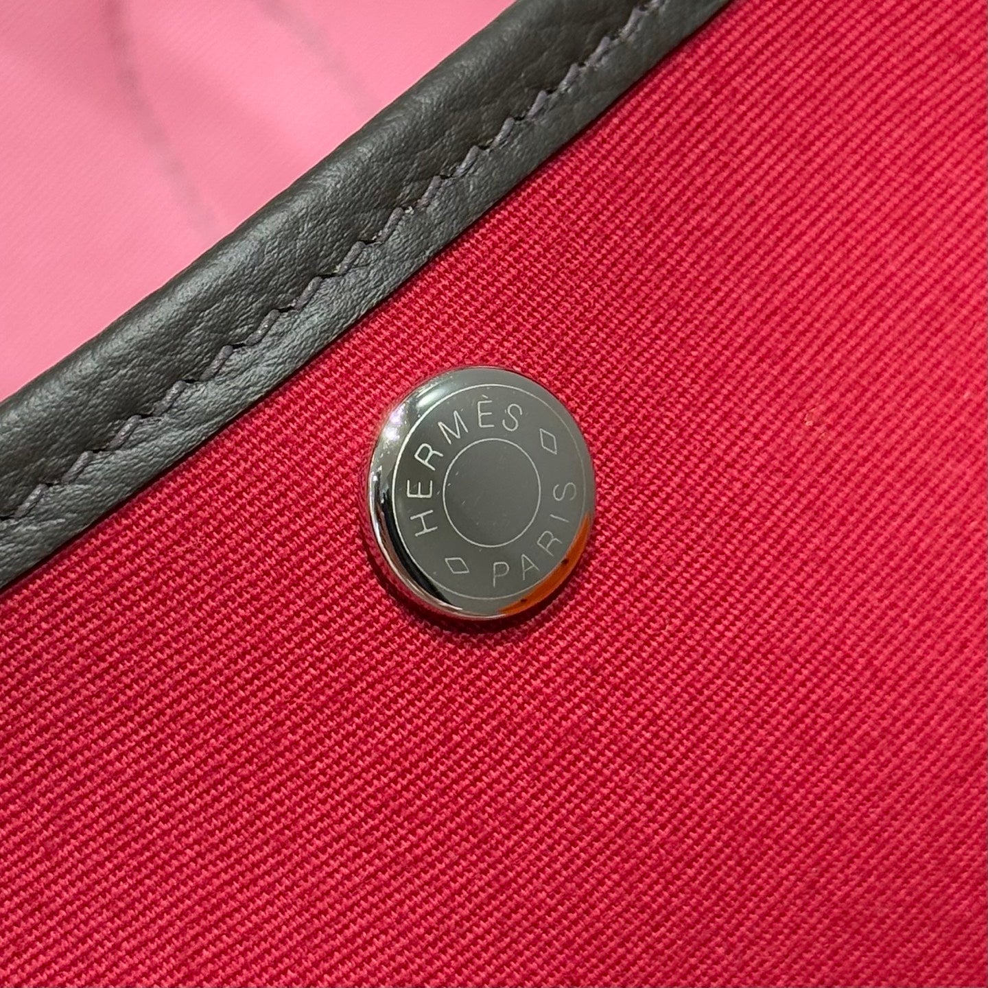 GARDEN PARTY 30CM IN RED TOILETS COTTON CANVAS AND DARK BROWN CALFSKIN PINK ON SIDE OTHER