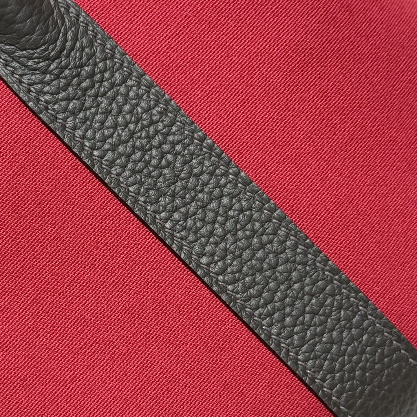 GARDEN PARTY 30CM IN RED TOILETS COTTON CANVAS AND DARK BROWN CALFSKIN PINK ON SIDE OTHER