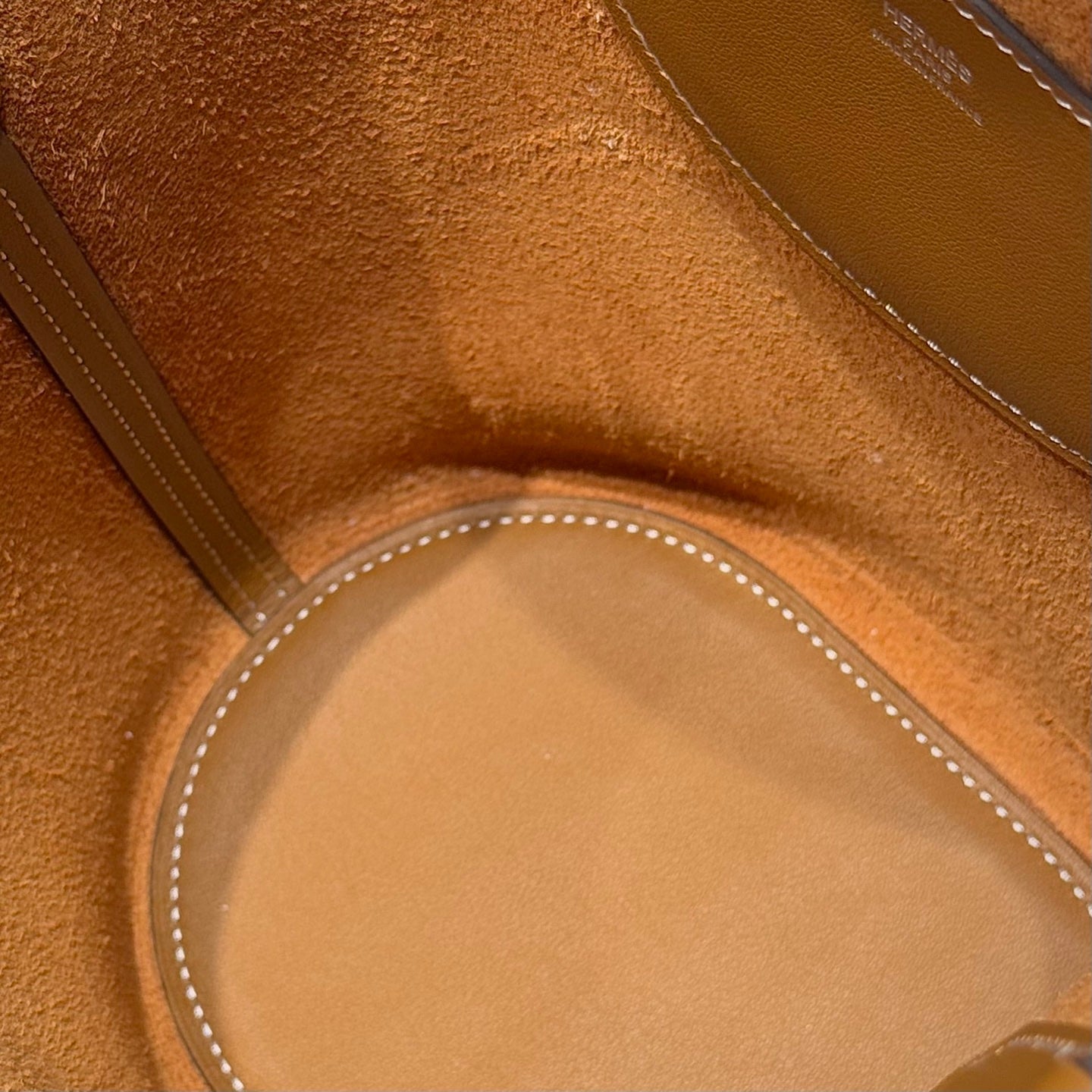 IN THE LOOP 18 IN FAUVE TOGO CALFSKIN SILVER HARDWARE