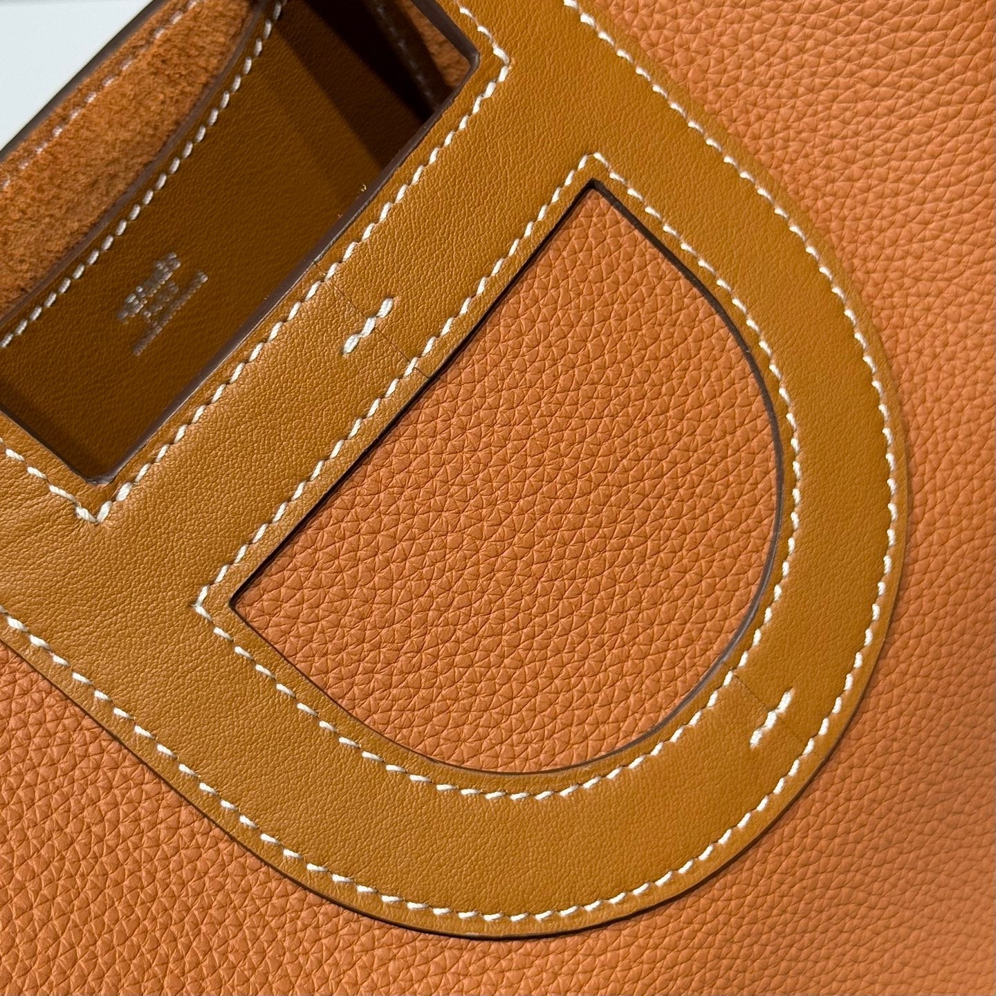 IN THE LOOP 18 IN FAUVE TOGO CALFSKIN SILVER HARDWARE