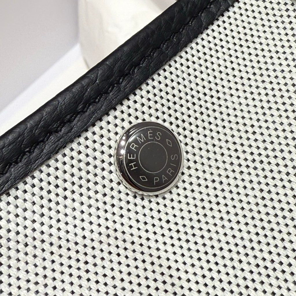 GARDEN PARTY 30CM IN WHITE TOILETS COTTON CANVAS AND BLACK CALFSKIN