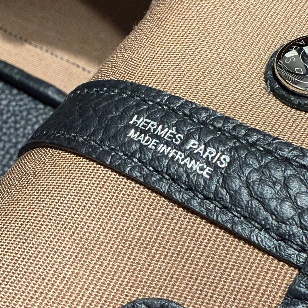 GARDEN PARTY 30CM IN ORANGE MINIMUM TOILETS COTTON CANVAS AND BLACK CALFSKIN