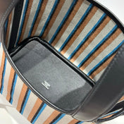 PICOTIN LOCK 18 BAG IN BLACK CALFSKIN ÉCRU/NOIR/FAUVE/NOIR/BLEU ZANZIBAR EMBROIDERY CANVAS