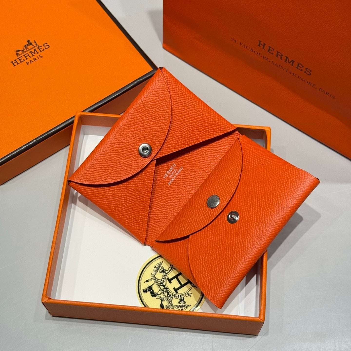 CALVI DUO COMPACT CARD HOLDER IN CLASSIC ORANGE EPSOM CALFSKIN