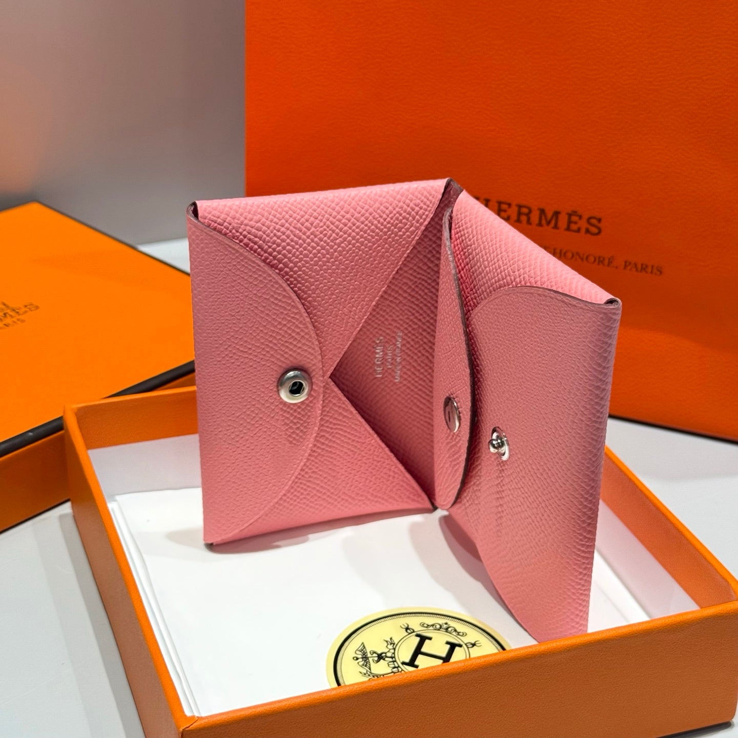 CALVI DUO COMPACT CARD HOLDER IN LIGHT PINK EPSOM CALFSKIN