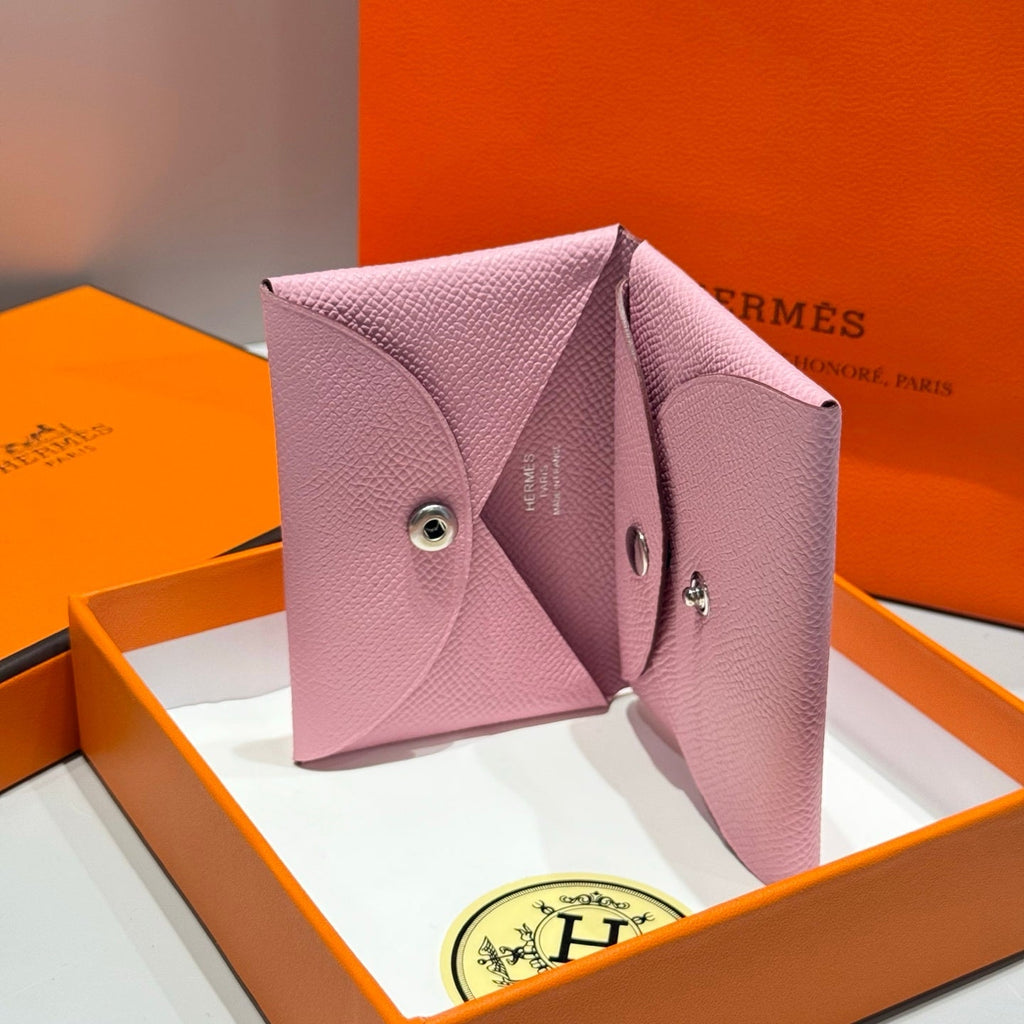 CALVI DUO COMPACT CARD HOLDER IN ROSE SAKURA EPSOM CALFSKIN