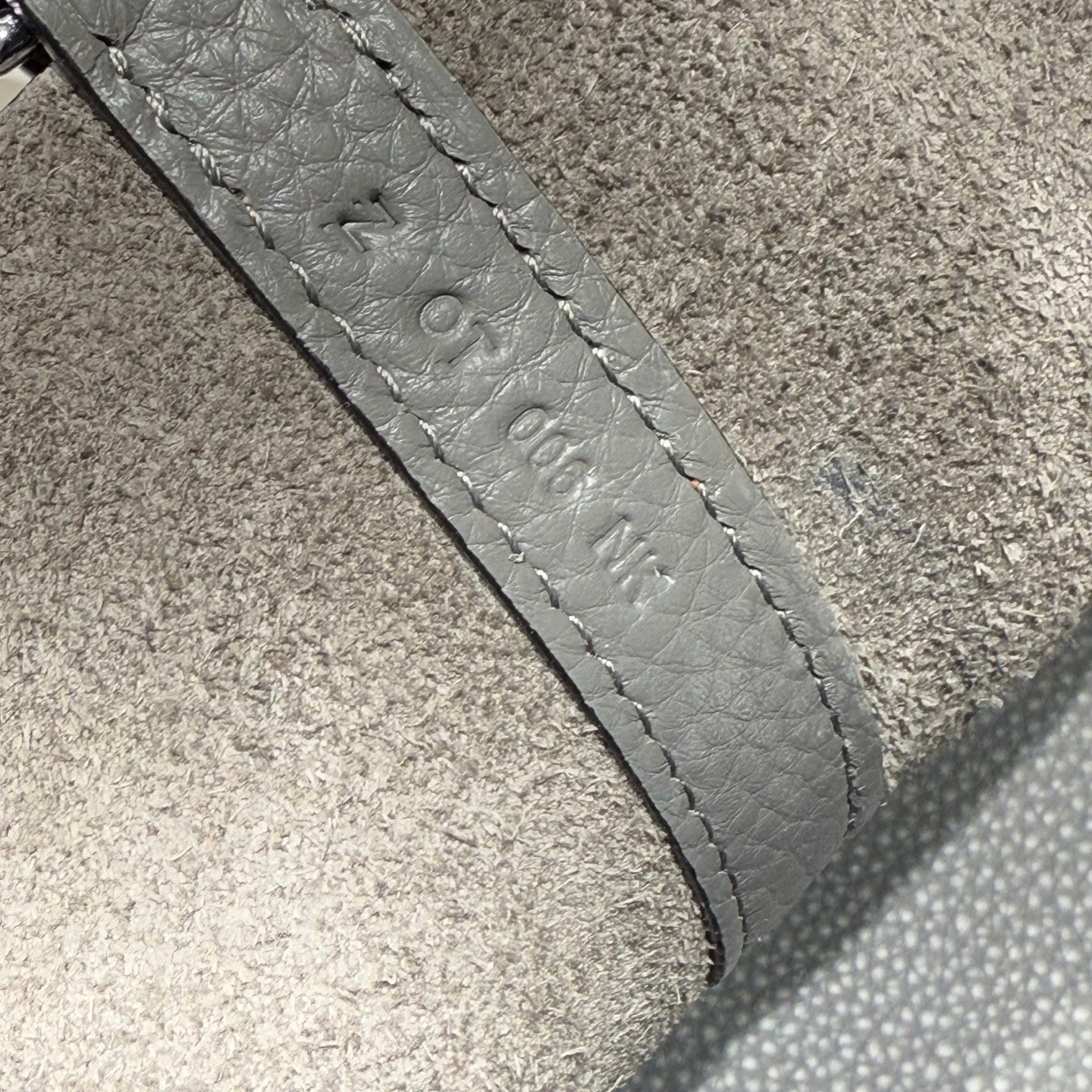 PICOTIN LOCK 22 IN GREY ETAIN CALFSKIN SILVER HARDWARE