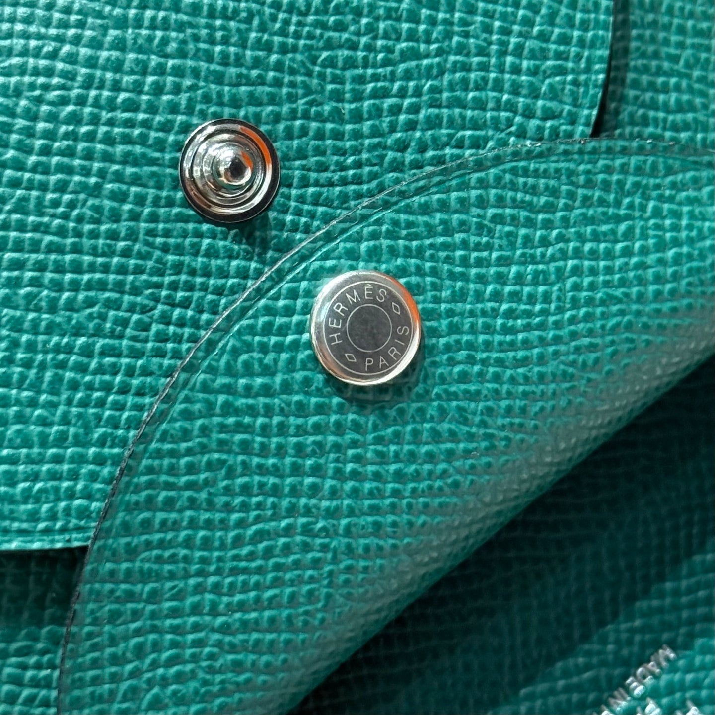 CALVI DUO COMPACT CARD HOLDER IN VERT ANGLAIS EPSOM CALFSKIN