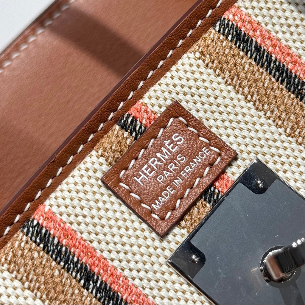 BIRKIN SHOULDER 29 IN GOLD CALFSKIN ÉCRU/BEIGE/FAUVE/ROSE POP/NOIR EMBROIDERY CANVAS