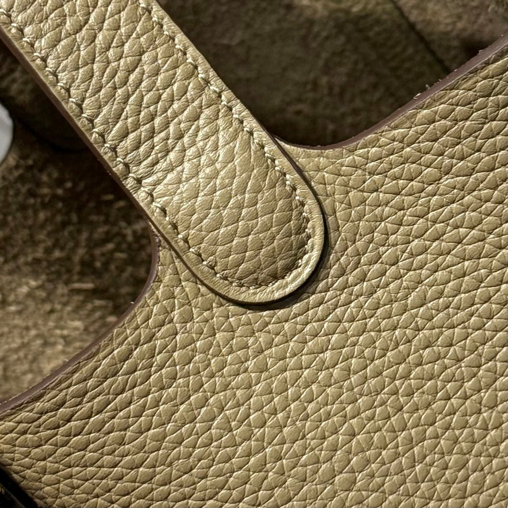 HERMES 25S PICOTIN LOCK 18 IN OLIVE GOLD CALFSKIN GOLD HARDWARE