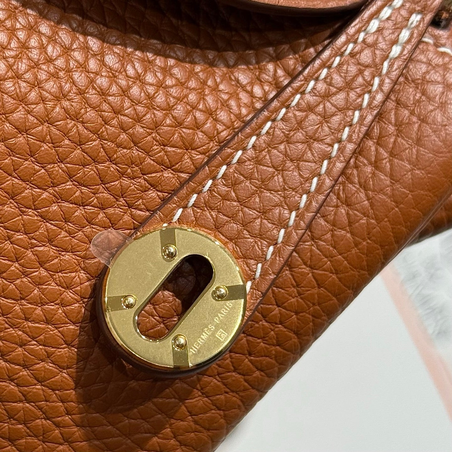 HERMES 25S MINI LINDY 19 IN BURNT ORANGE CALFSKIN GOLD HARDWARE