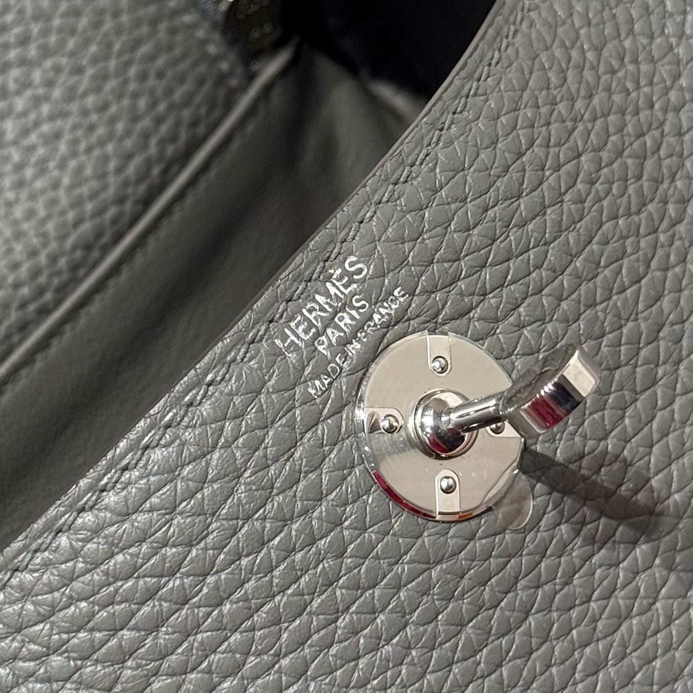 HERMES 25S MINI LINDY 19 IN CLOUD GRAY CALFSKIN SILVER HARDWARE