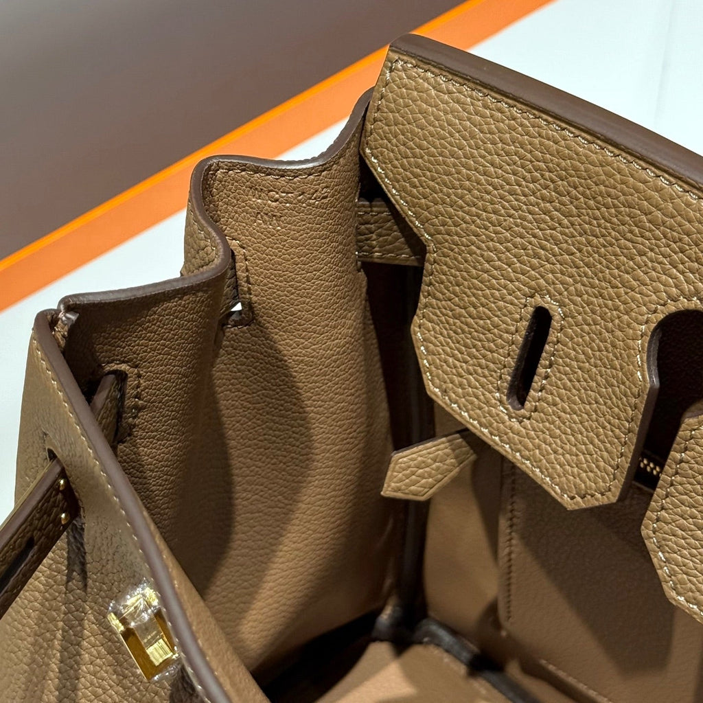 25S HERMES BIRKIN 30 IN COFFEE CALFSKIN GOLD HARDWARE