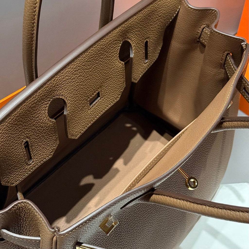 25S HERMES BIRKIN 30 IN DARK BROWN CALFSKIN GOLD HARDWARE