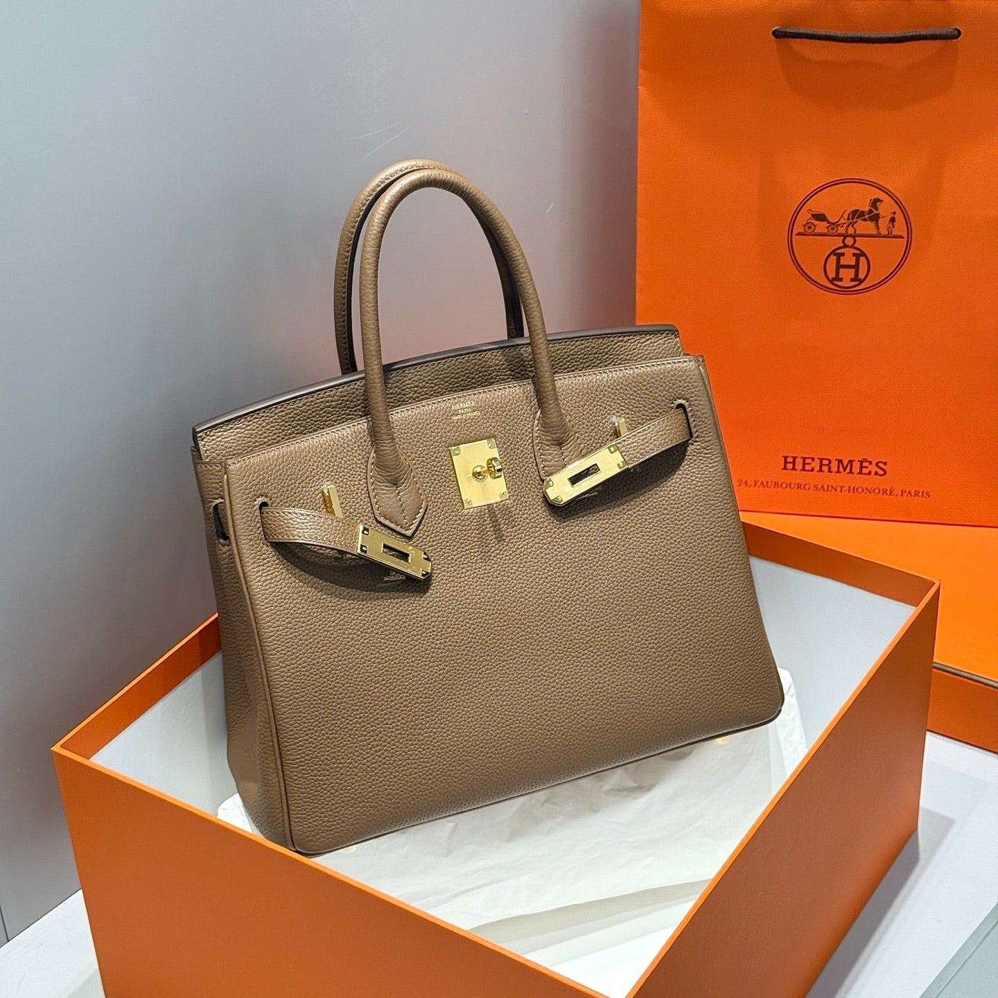 25S HERMES BIRKIN 30 IN COFFEE CALFSKIN GOLD HARDWARE