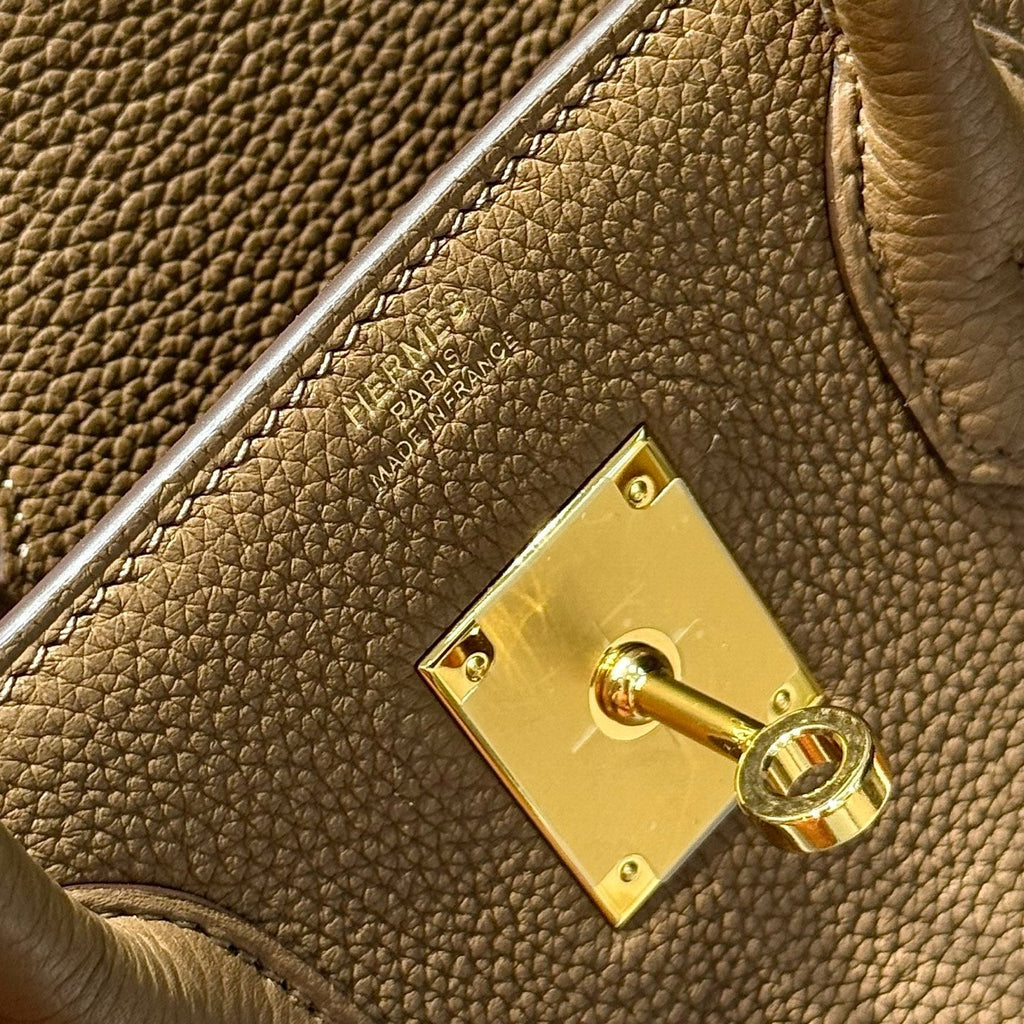 25S HERMES BIRKIN 30 IN COFFEE CALFSKIN GOLD HARDWARE