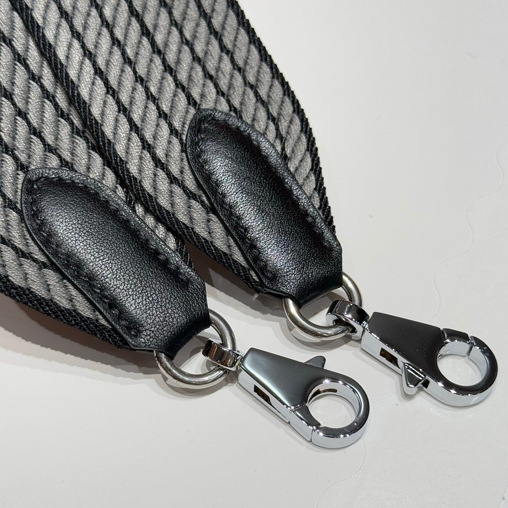 25S HERMES BAG STRAP GRAY AND BLACK PATTERN 85 IN CANVAS SILVER HARDWARE