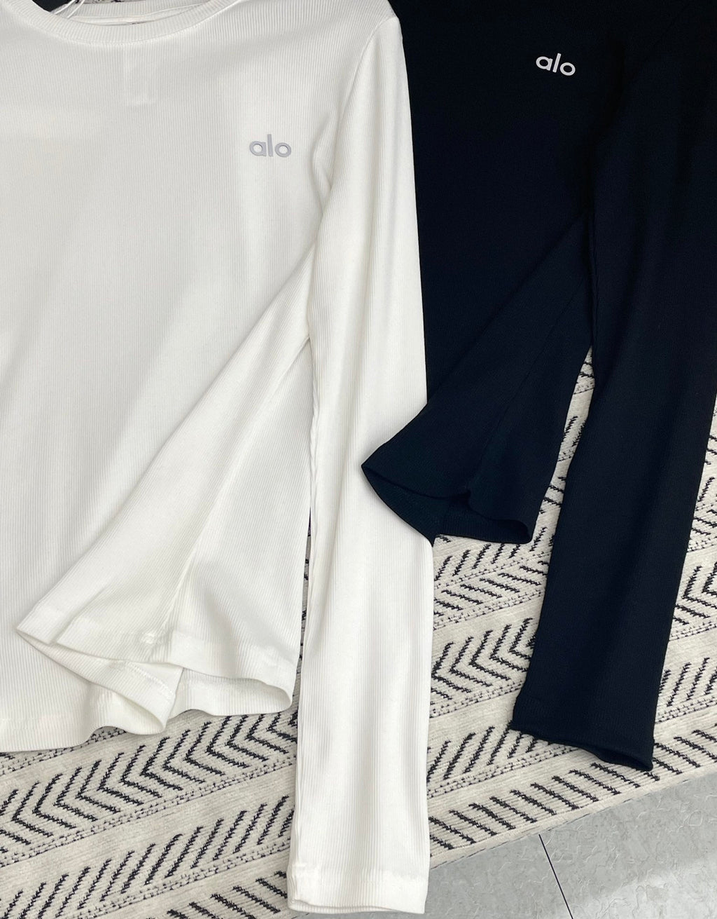 ALO LONG SLEEVE T-SHIRT STYLE 71